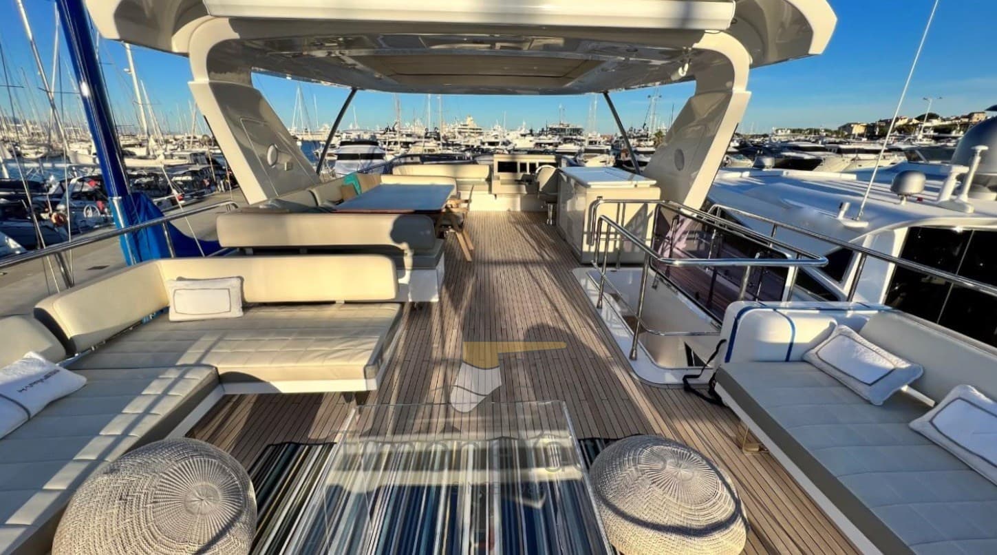 Azimut 72 Flybridge gebraucht - Hauptbild 5