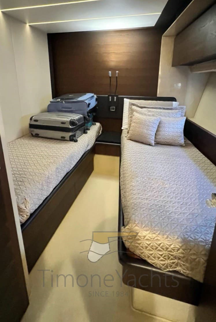 Azimut 72 Flybridge usato - foto hero 18