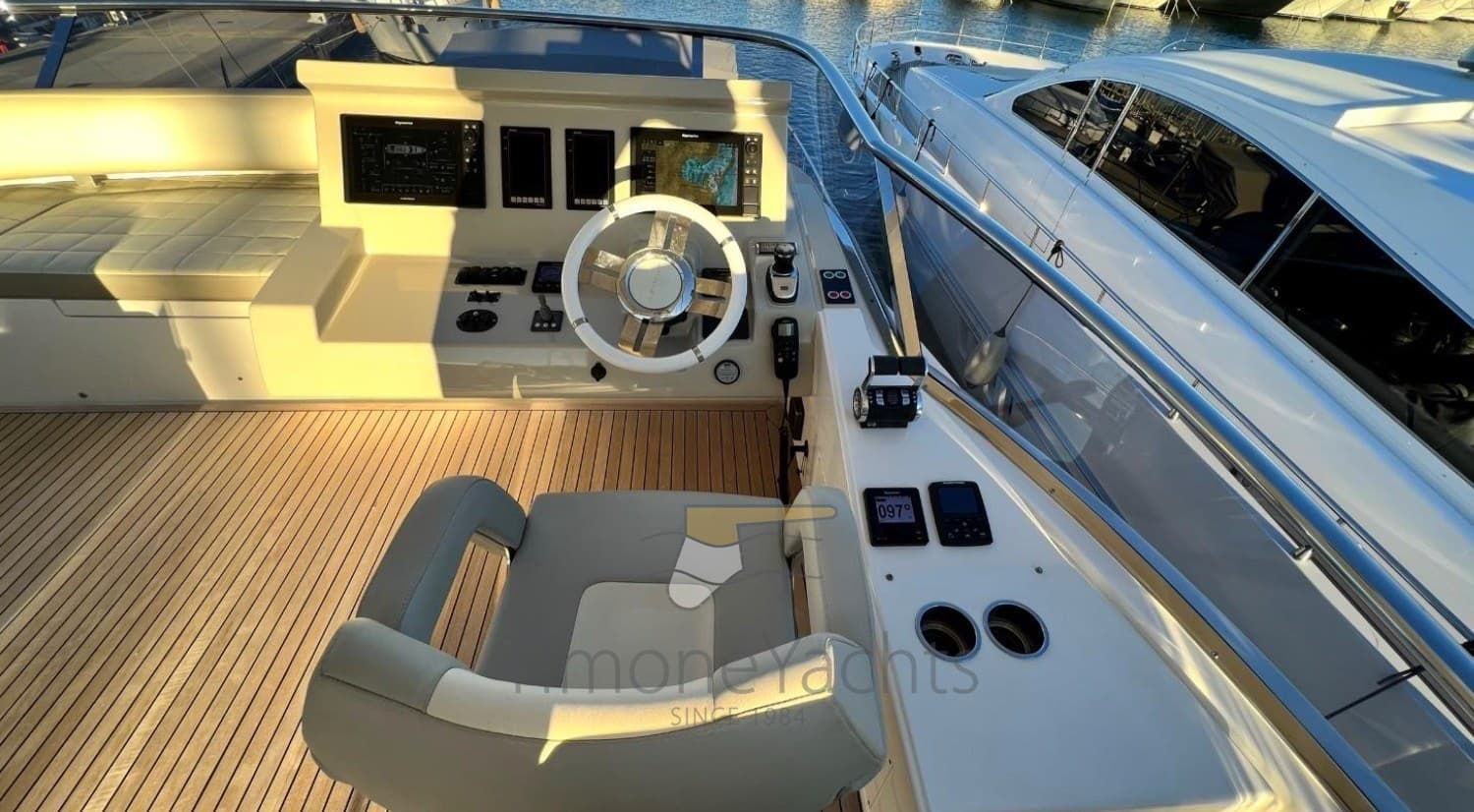 Azimut 72 Flybridge gebraucht - Hauptbild 6