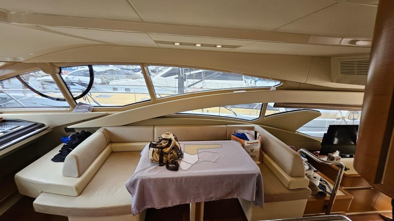 Azimut 60 Flybridge usato - foto hero 8