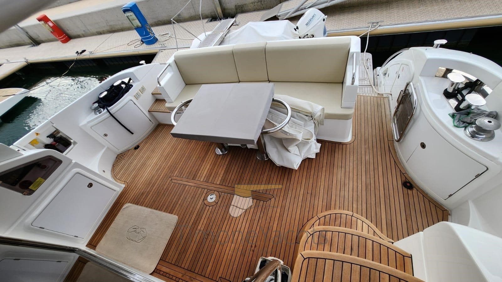 Azimut 60 Flybridge usato - foto hero 6