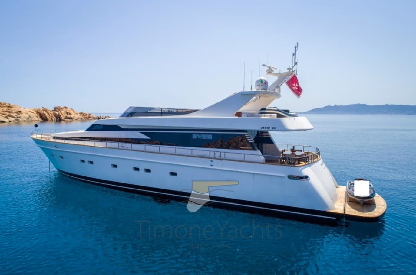 Cantieri di Pisa Akhir 85 - Deck View Cantieri di Pisa Akhir 85 - Deck View