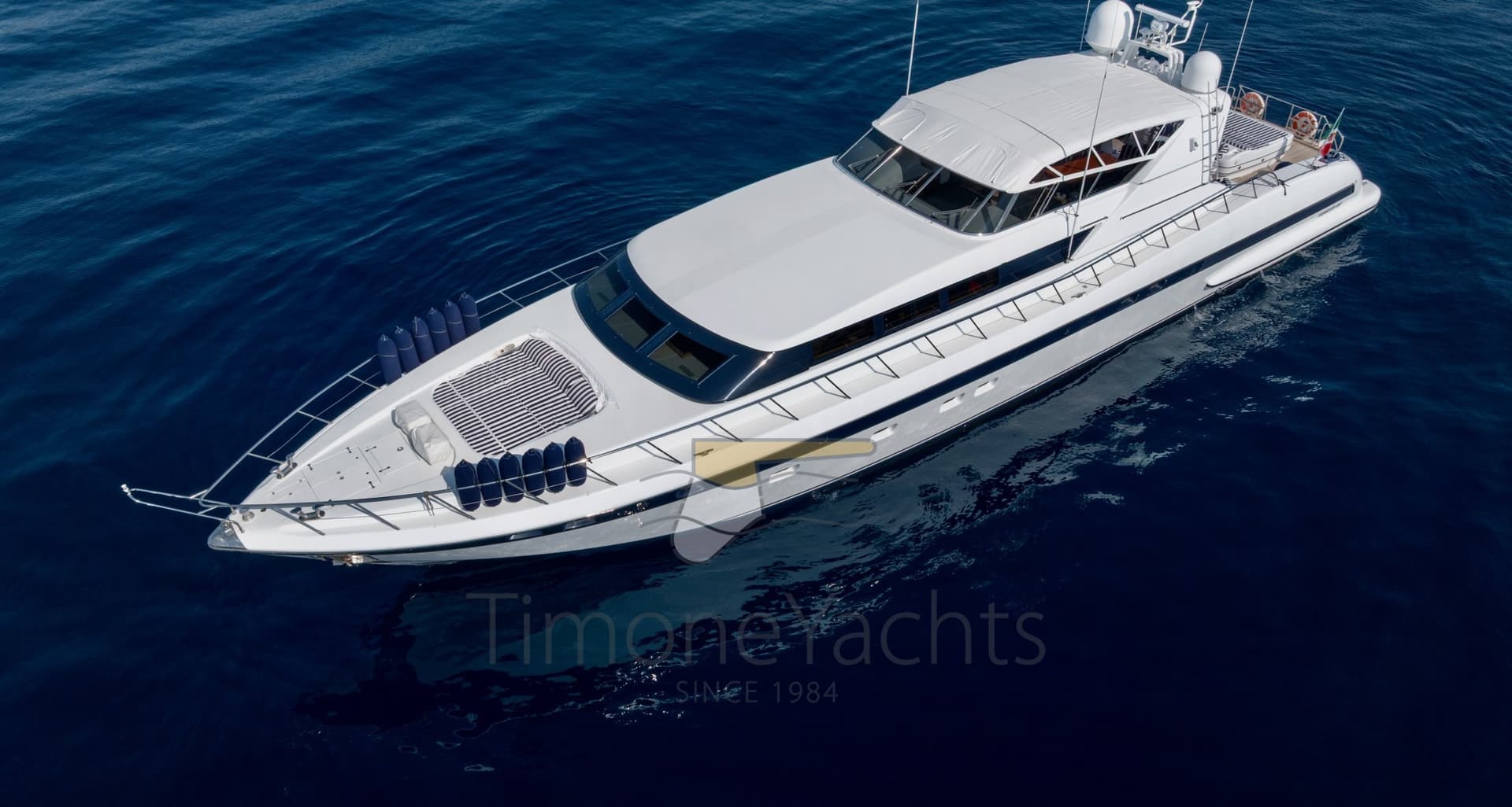 Overmarine Mangusta 105 Open - Detail View 1 Overmarine Mangusta 105 Open - Detail View 1