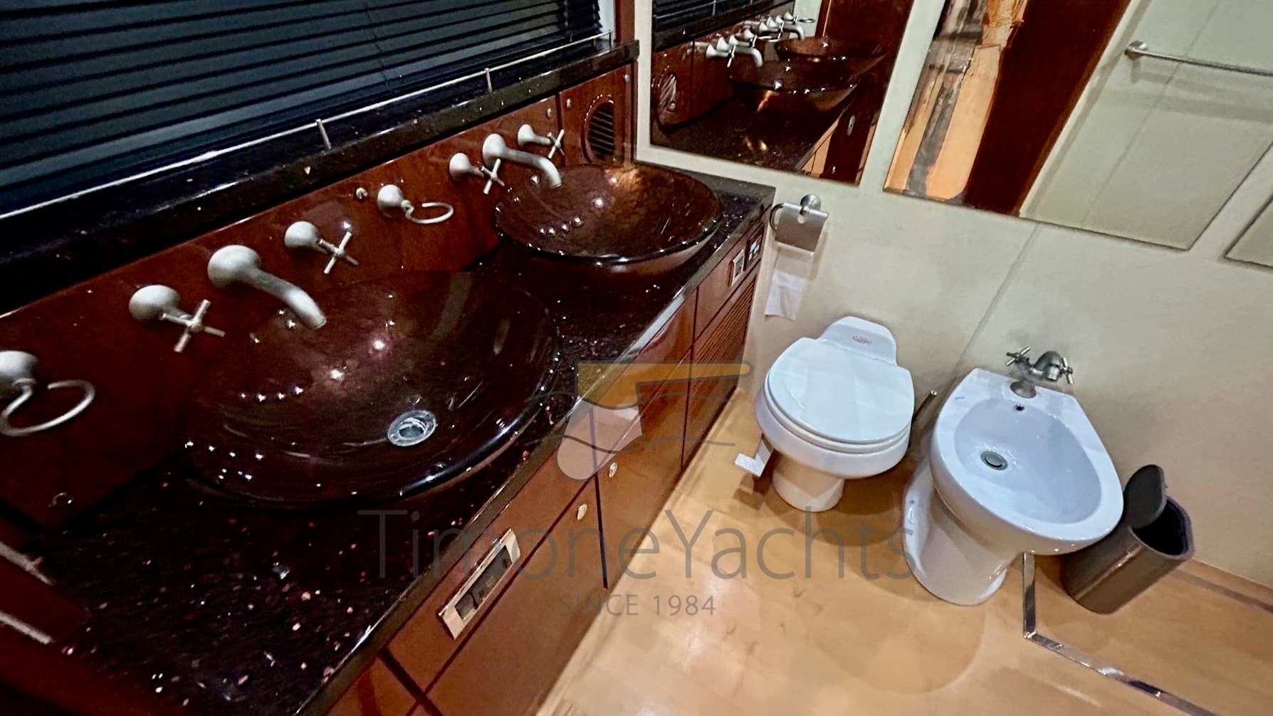 Fairline SQUADRON 74 usato - foto hero 18