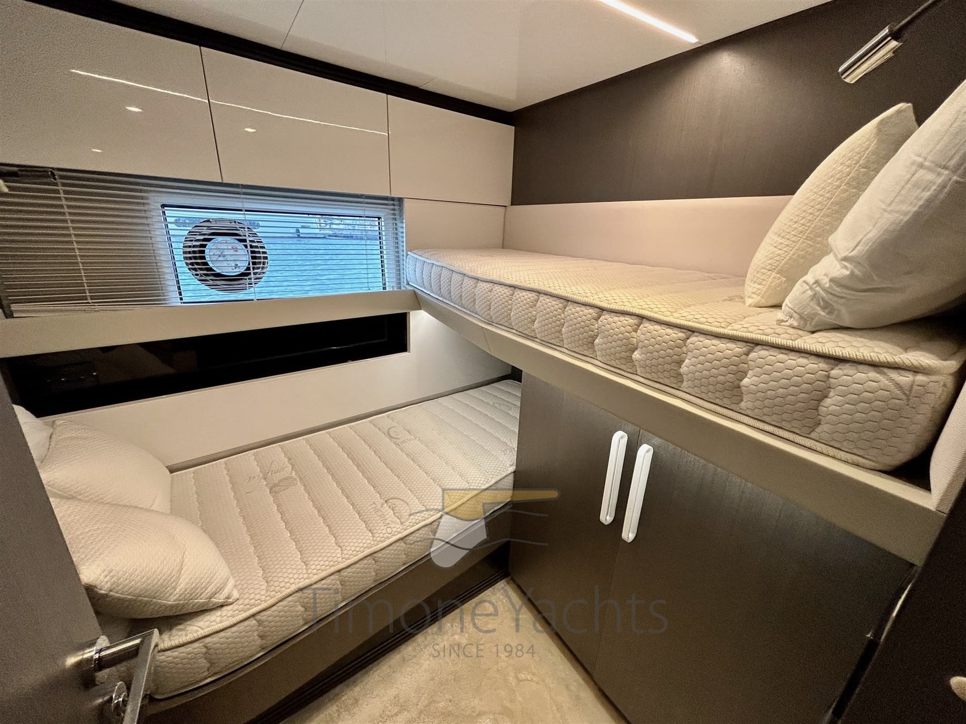 Azimut S7 d'occasion - image hero 16