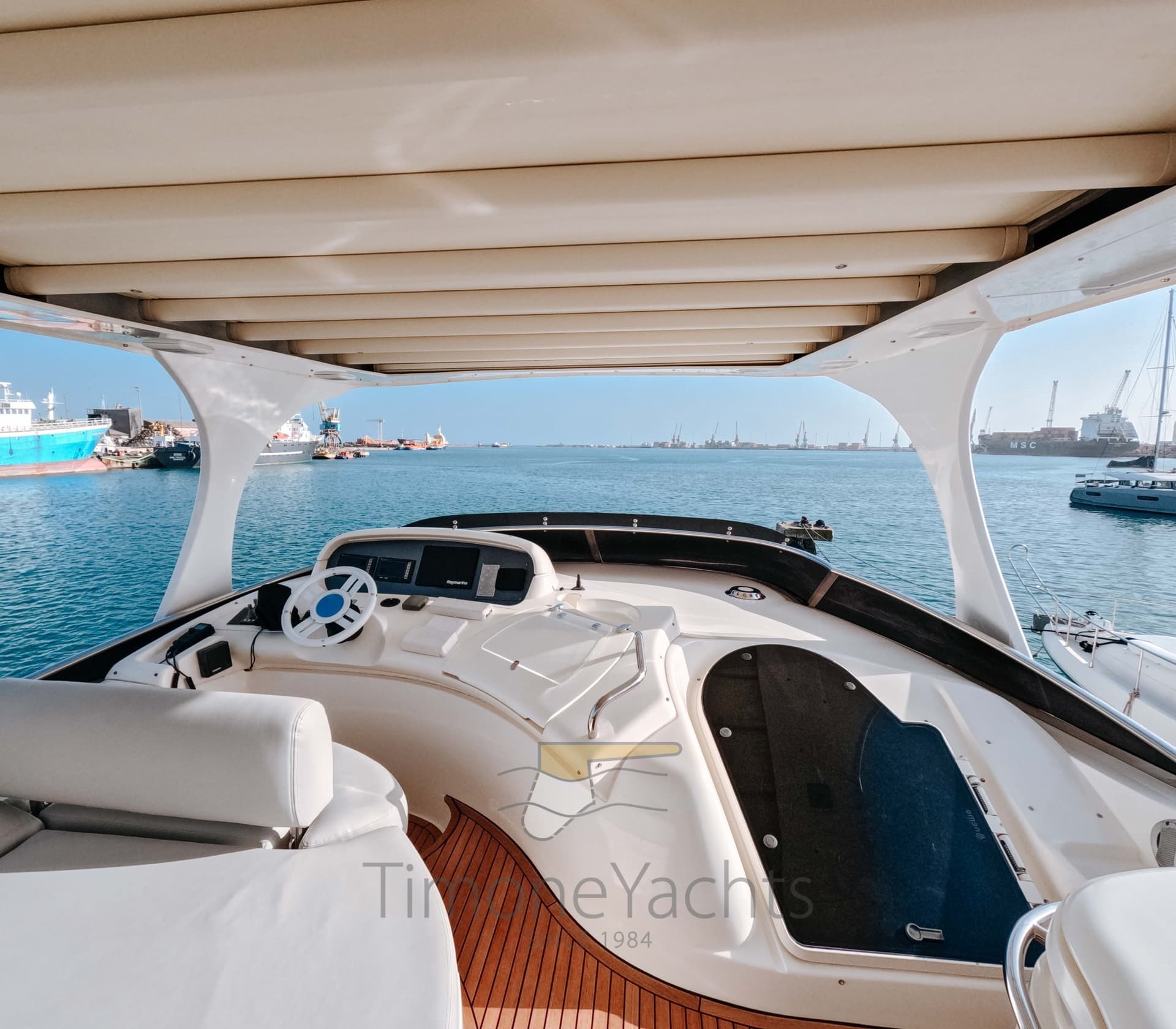 Azimut 68 EVO usato - foto hero 16
