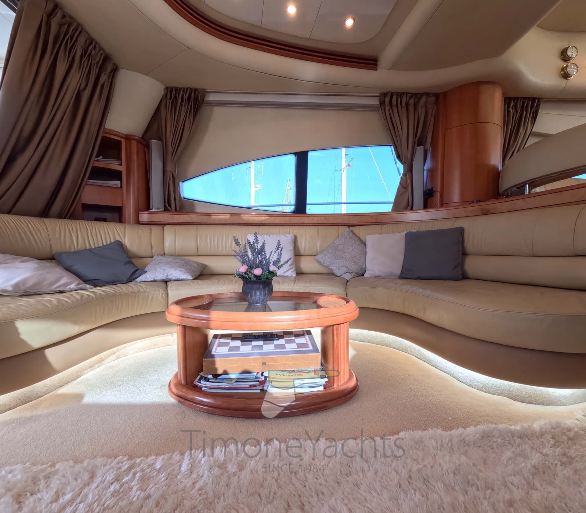 Azimut 68 EVO usato - foto hero 10