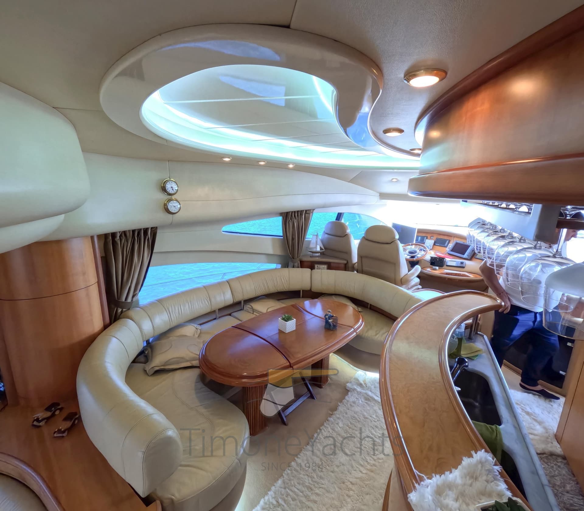 Azimut 68 EVO usato - foto hero 9