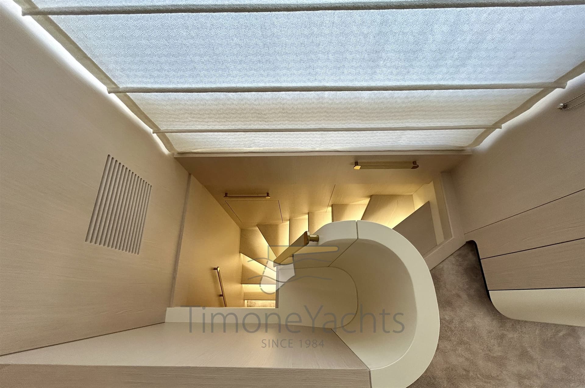 Azimut 78 Flybridge usato - foto hero 12