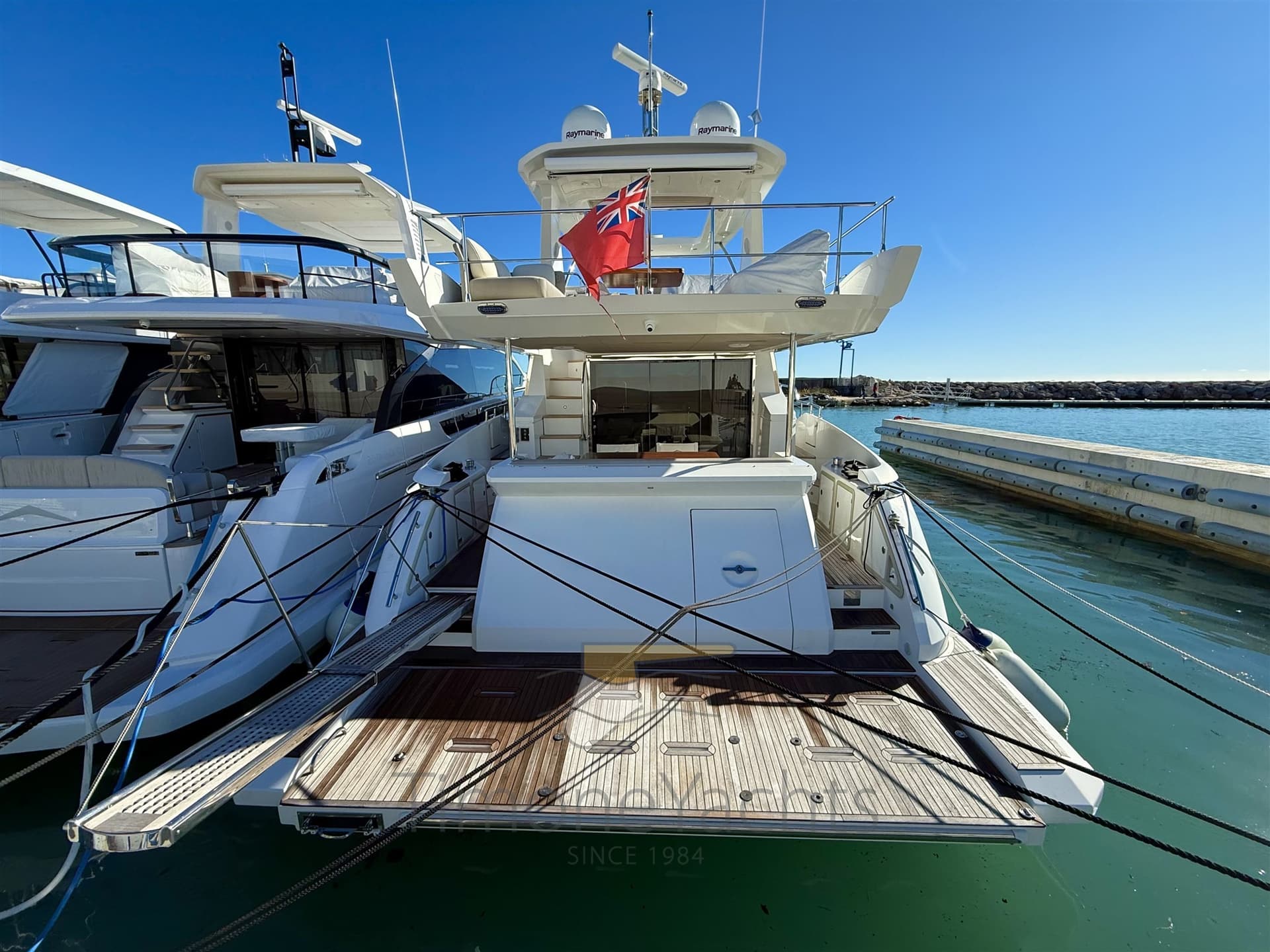 Azimut Azimut 66 Flybridge - Interior View Azimut Azimut 66 Flybridge - Interior View