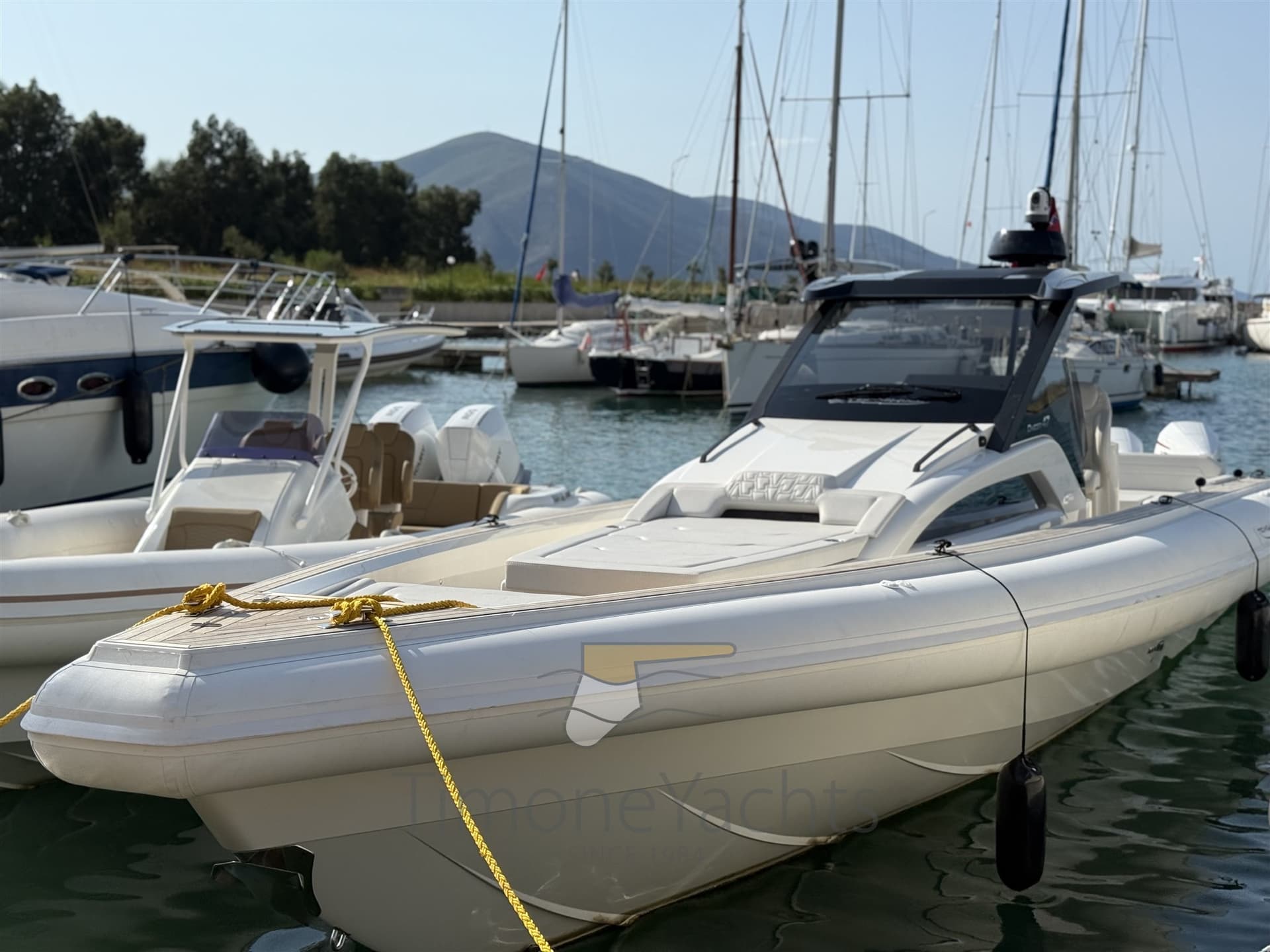 Technohull Omega 47 usato - dettaglio 1