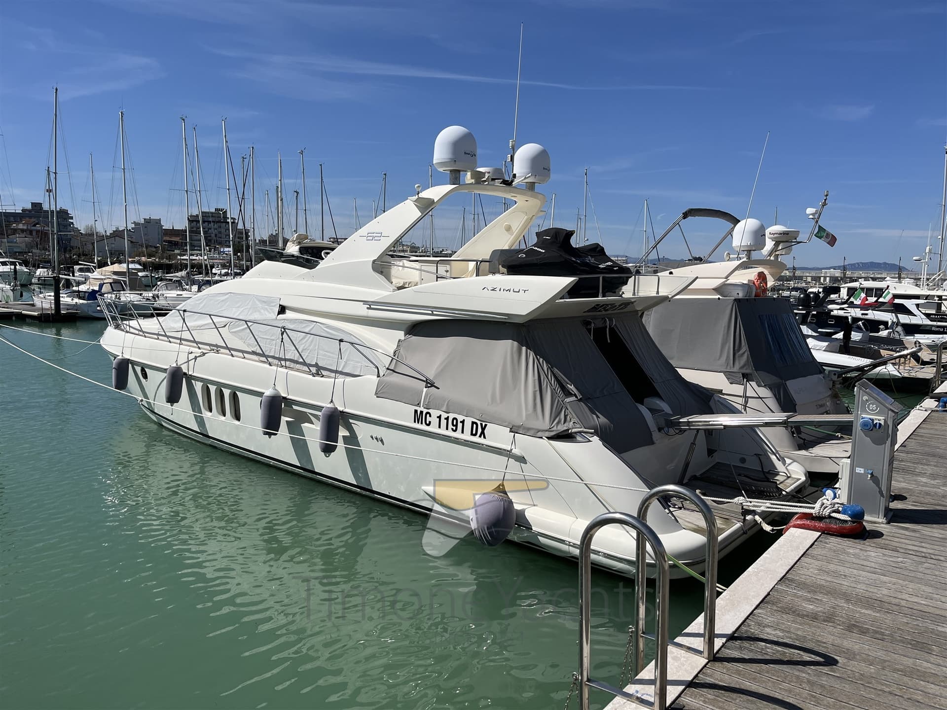 Azimut 62 Fly - Main View Azimut 62 Fly - Main View