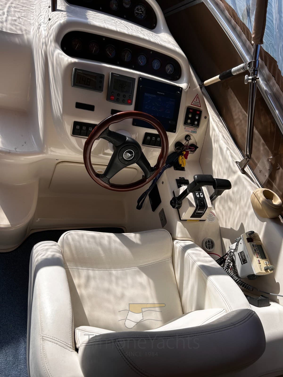 Cranchi Zaffiro 34 used - detail 4