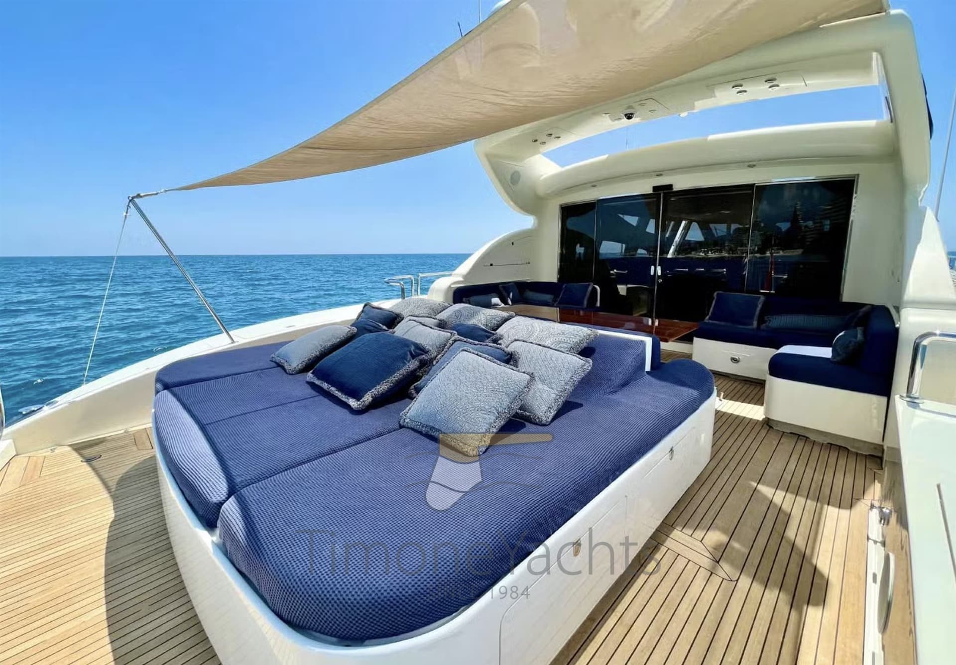 Arno Leopard 34m - Deck View Arno Leopard 34m - Deck View