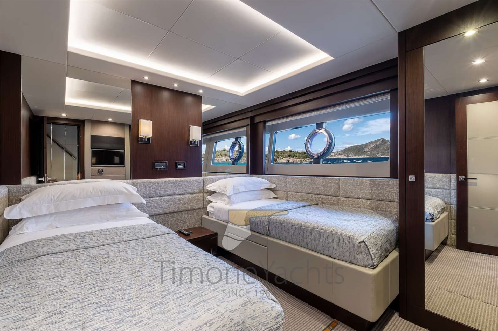 Sunseeker 86 used - hero image 10
