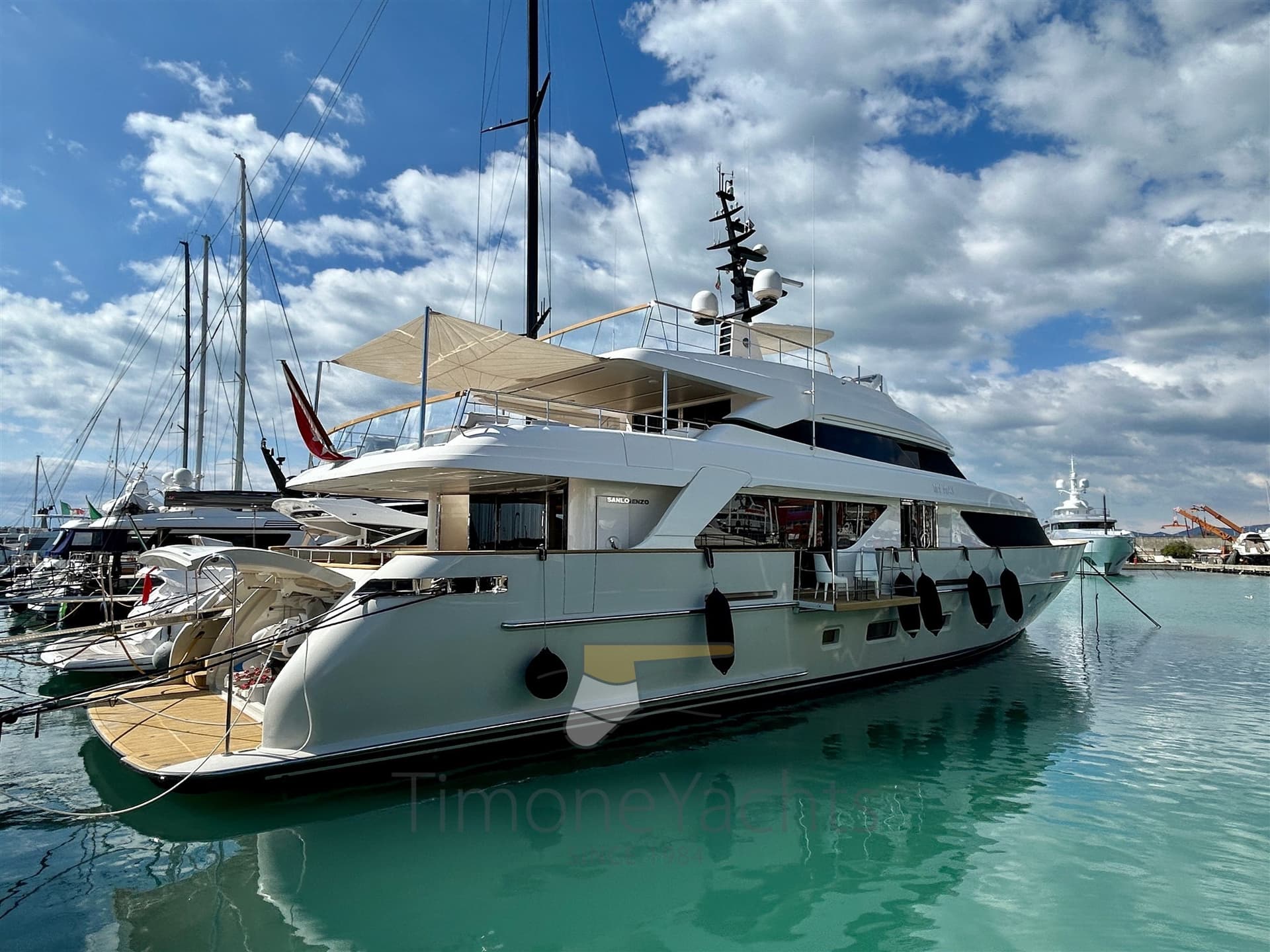 Sanlorenzo Sd 112 - Detail View 1 Sanlorenzo Sd 112 - Detail View 1