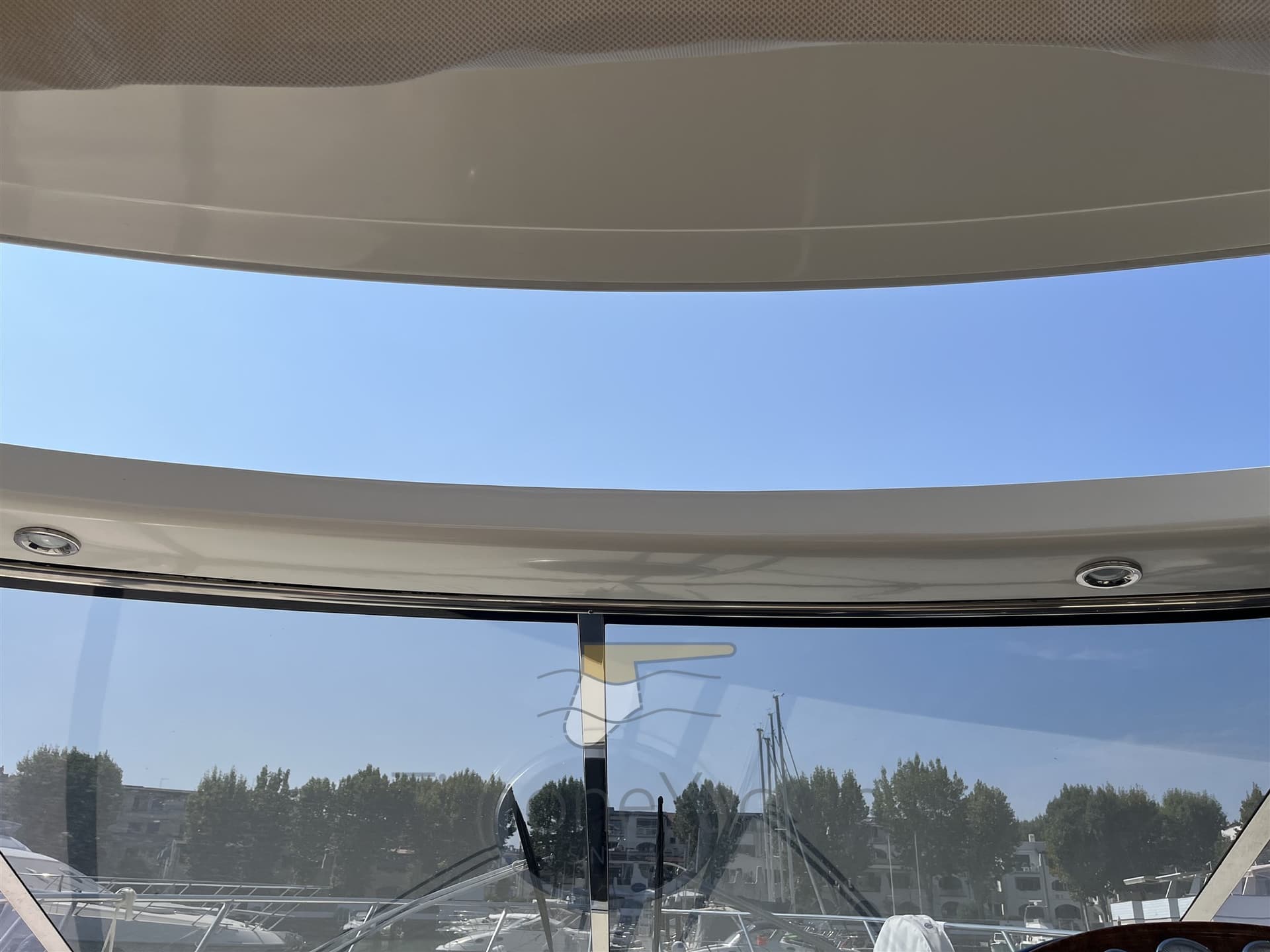 Atlantis Atlantis 425sc - Interior View Atlantis Atlantis 425sc - Interior View