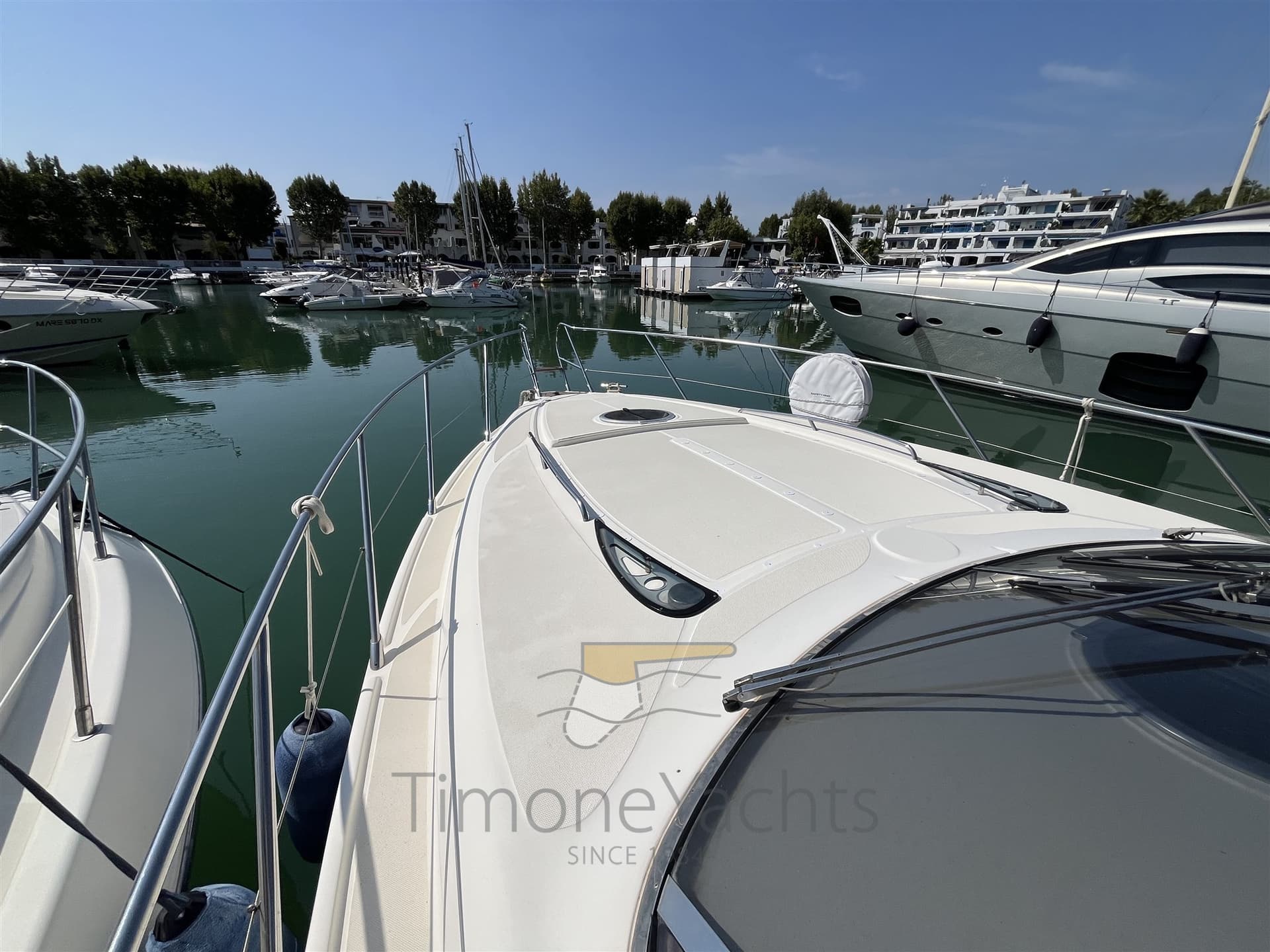 Atlantis Atlantis 425sc - Detail View 1 Atlantis Atlantis 425sc - Detail View 1