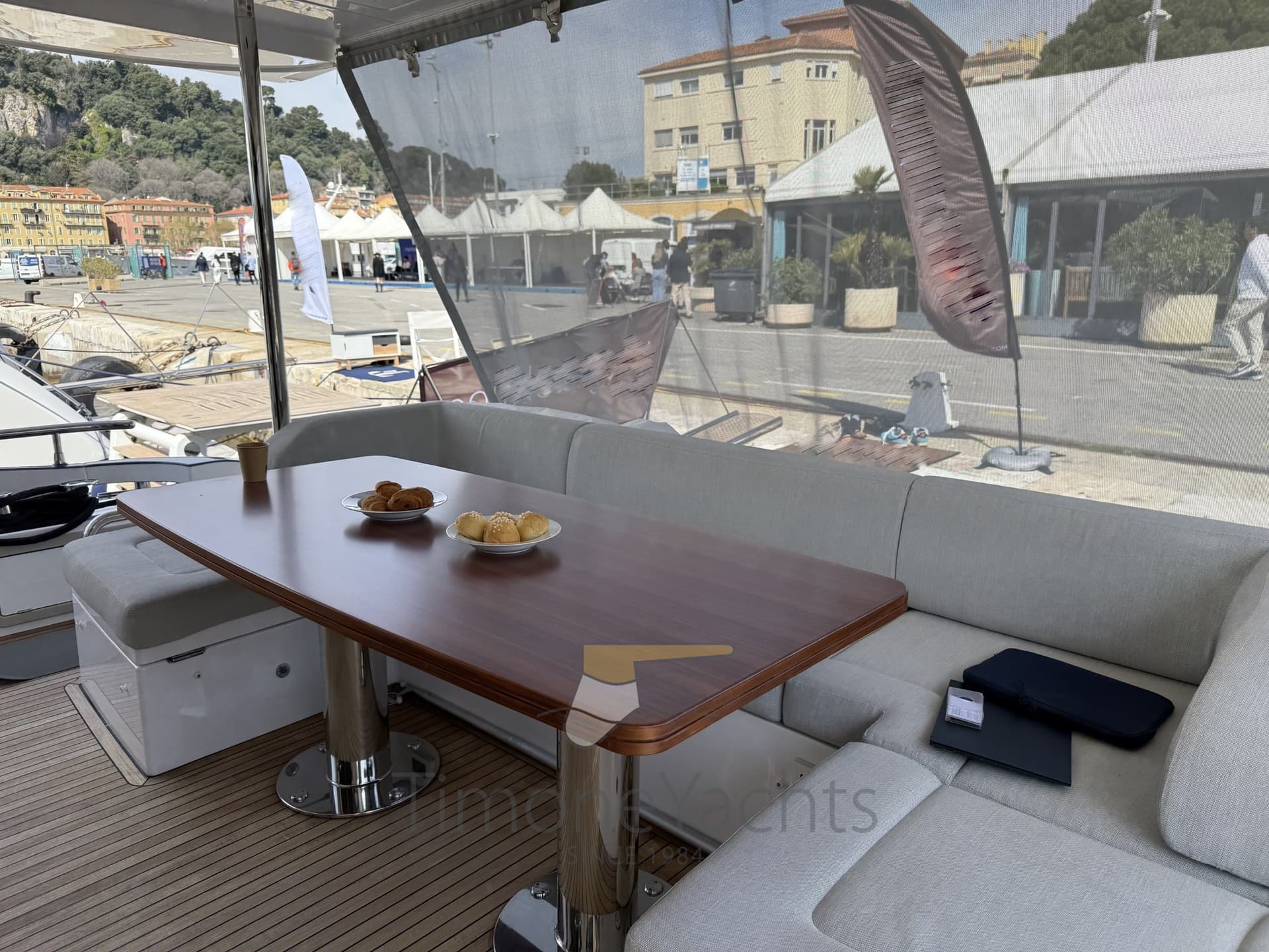 Azimut 72 Flybridge d'occasion - détail 2