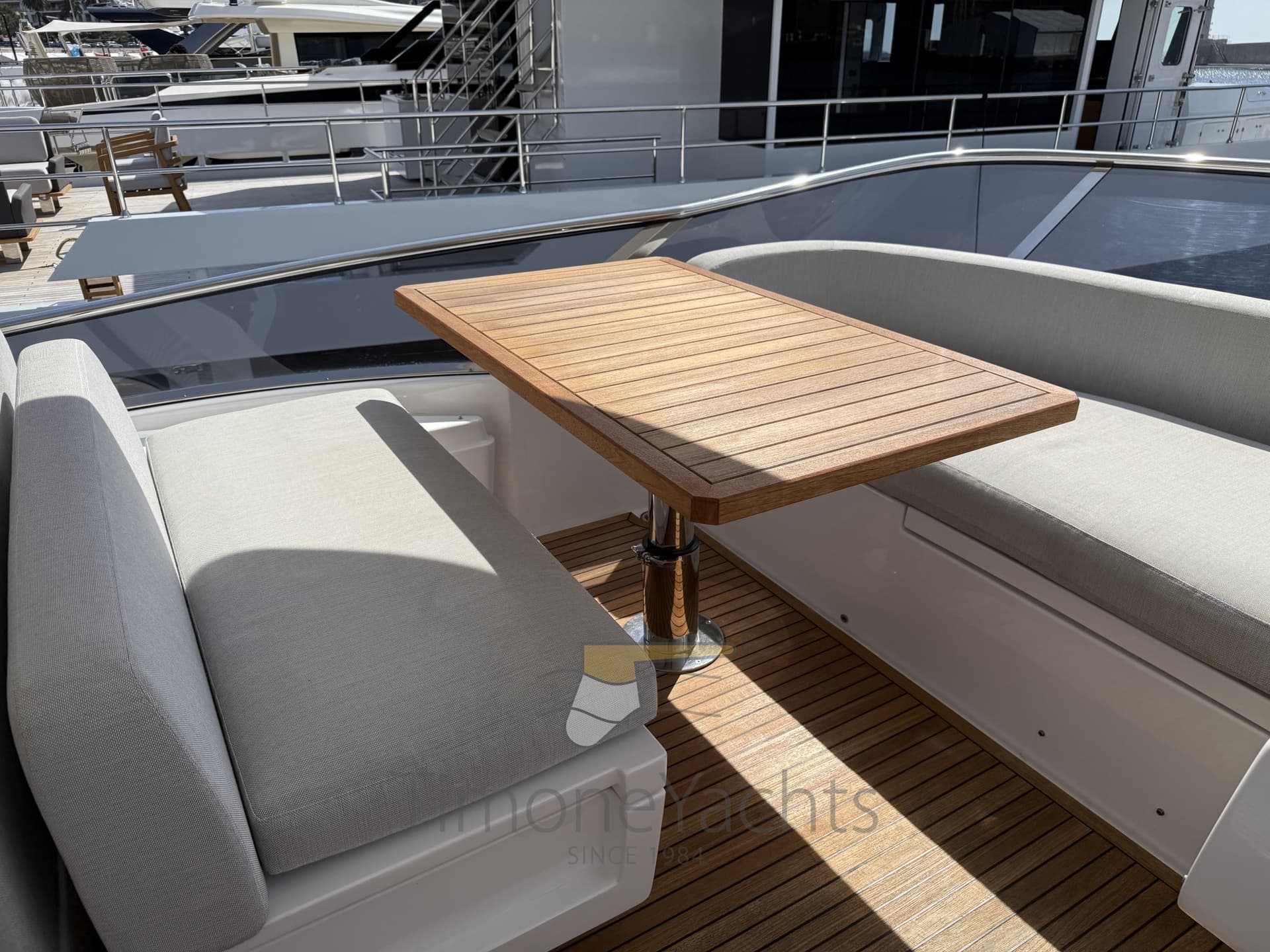 Azimut 72 Flybridge used - hero image 20