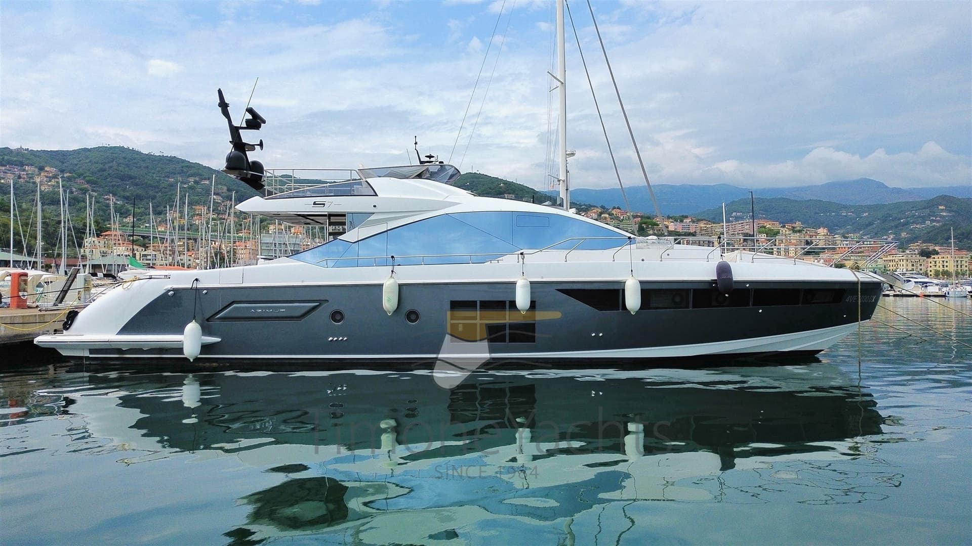 Azimut S7 - Main View Azimut S7 - Main View