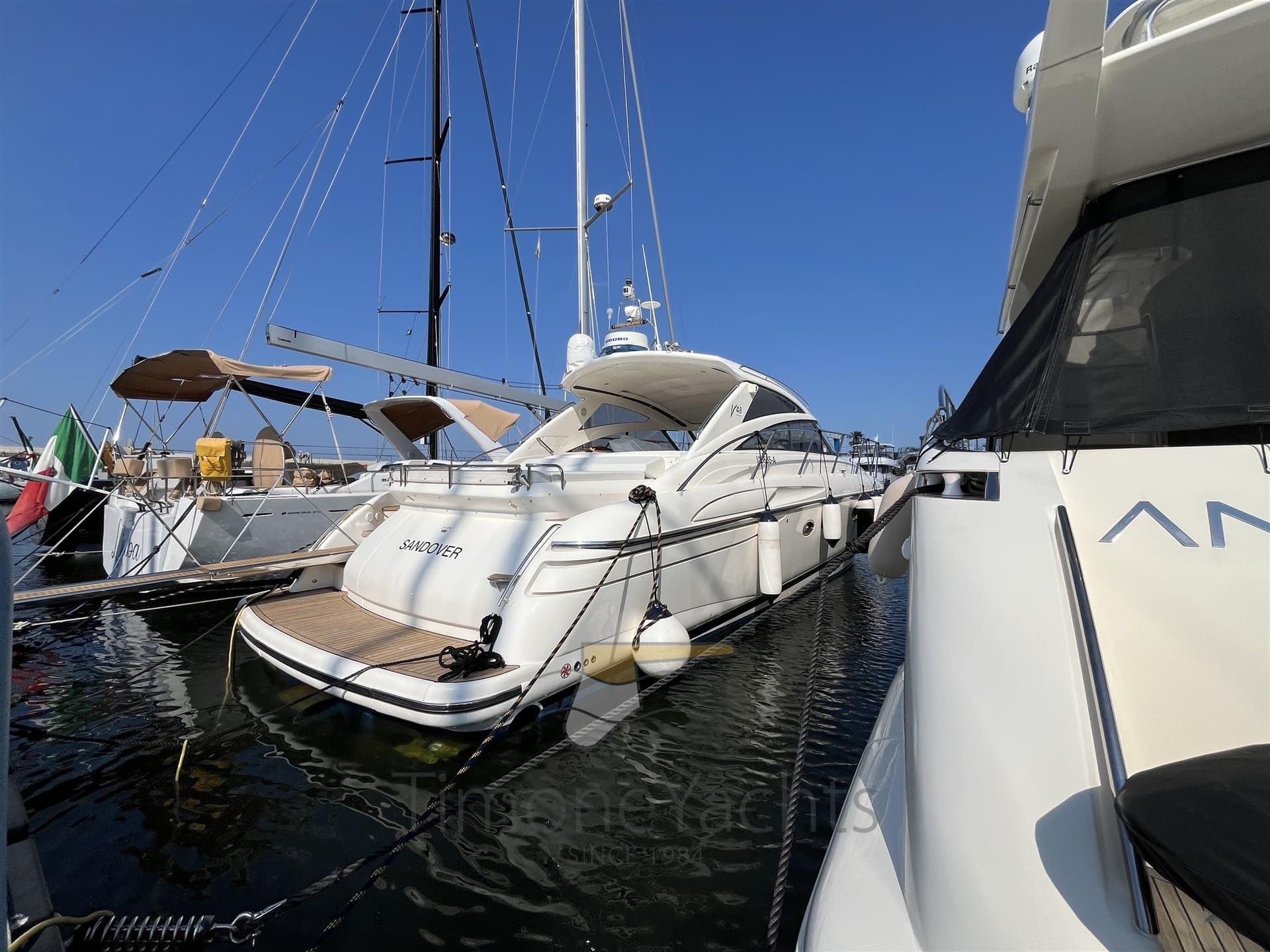 Princess Yachts V 48 gebraucht - Detail 1