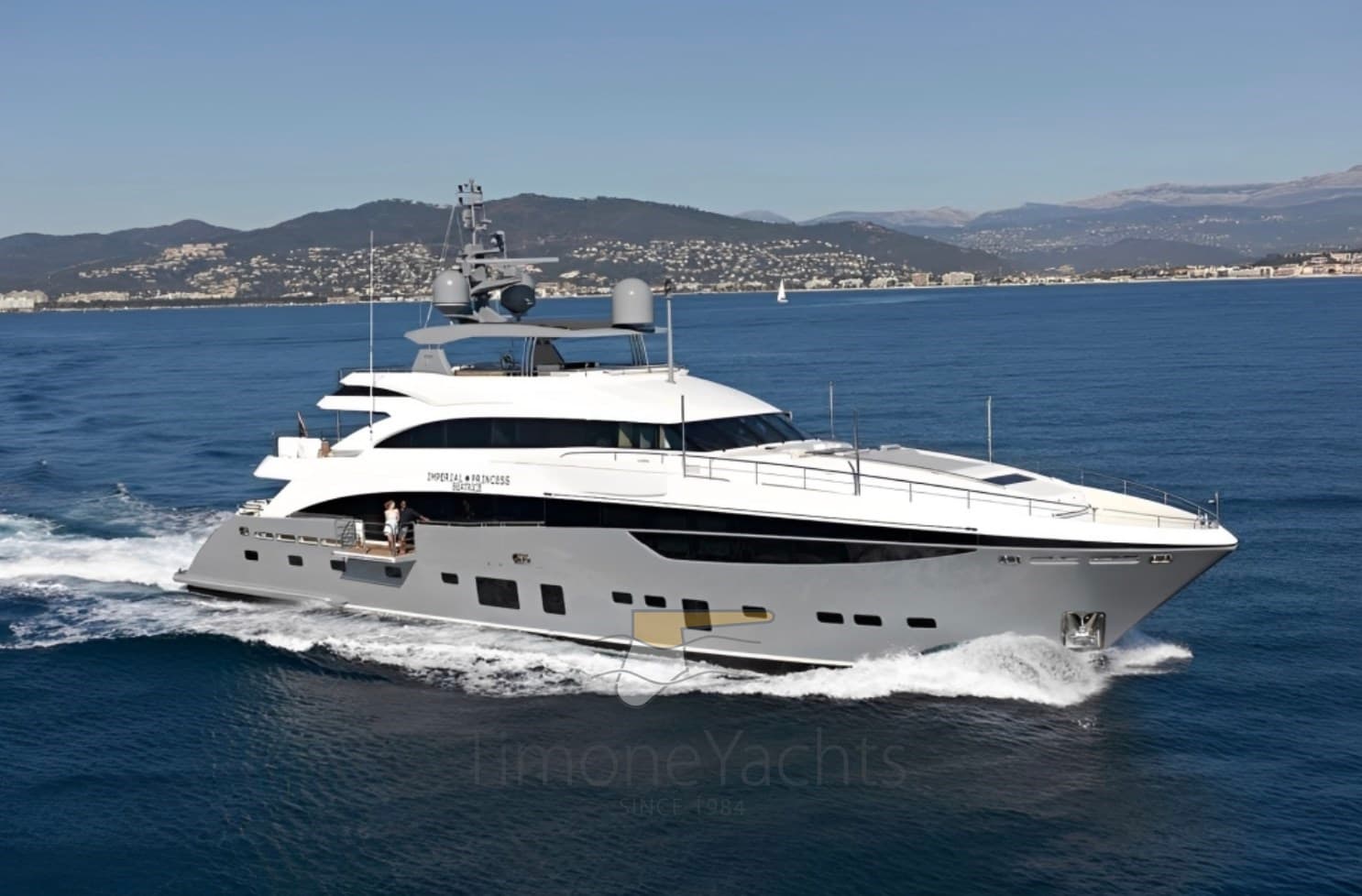 Princess Yachts 40 M - Main View Princess Yachts 40 M - Main View