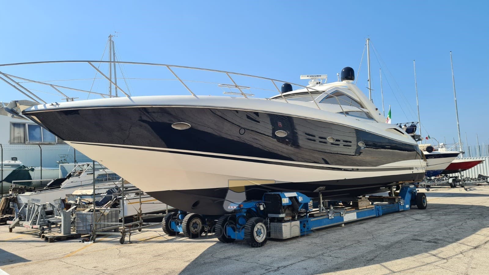 Sunseeker Portofino 53 Mk1 - Main View Sunseeker Portofino 53 Mk1 - Main View