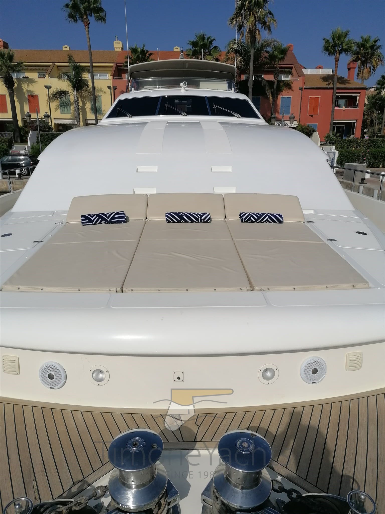 Custom Line Custom Line 94' - Deck View Custom Line Custom Line 94' - Deck View