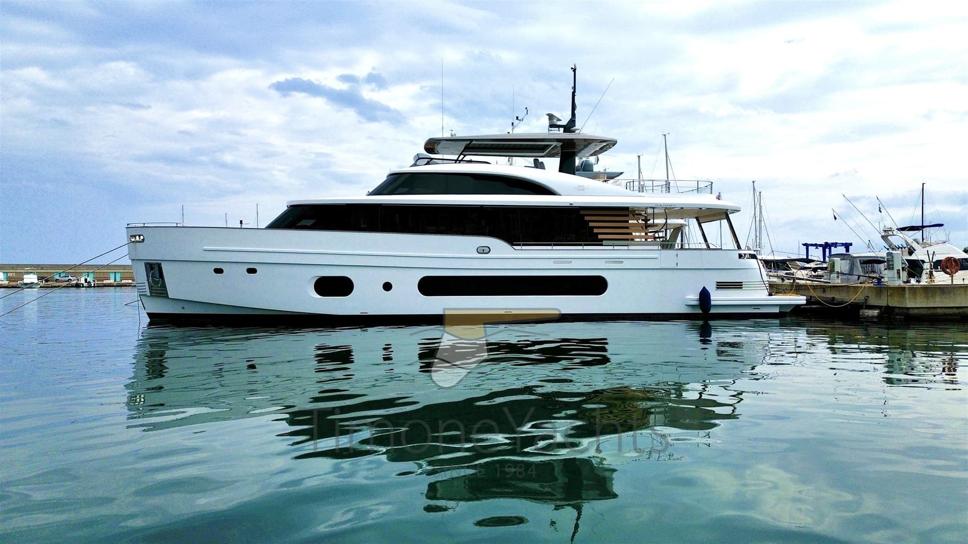 Azimut Magellano 25 Metri usato - dettaglio 1