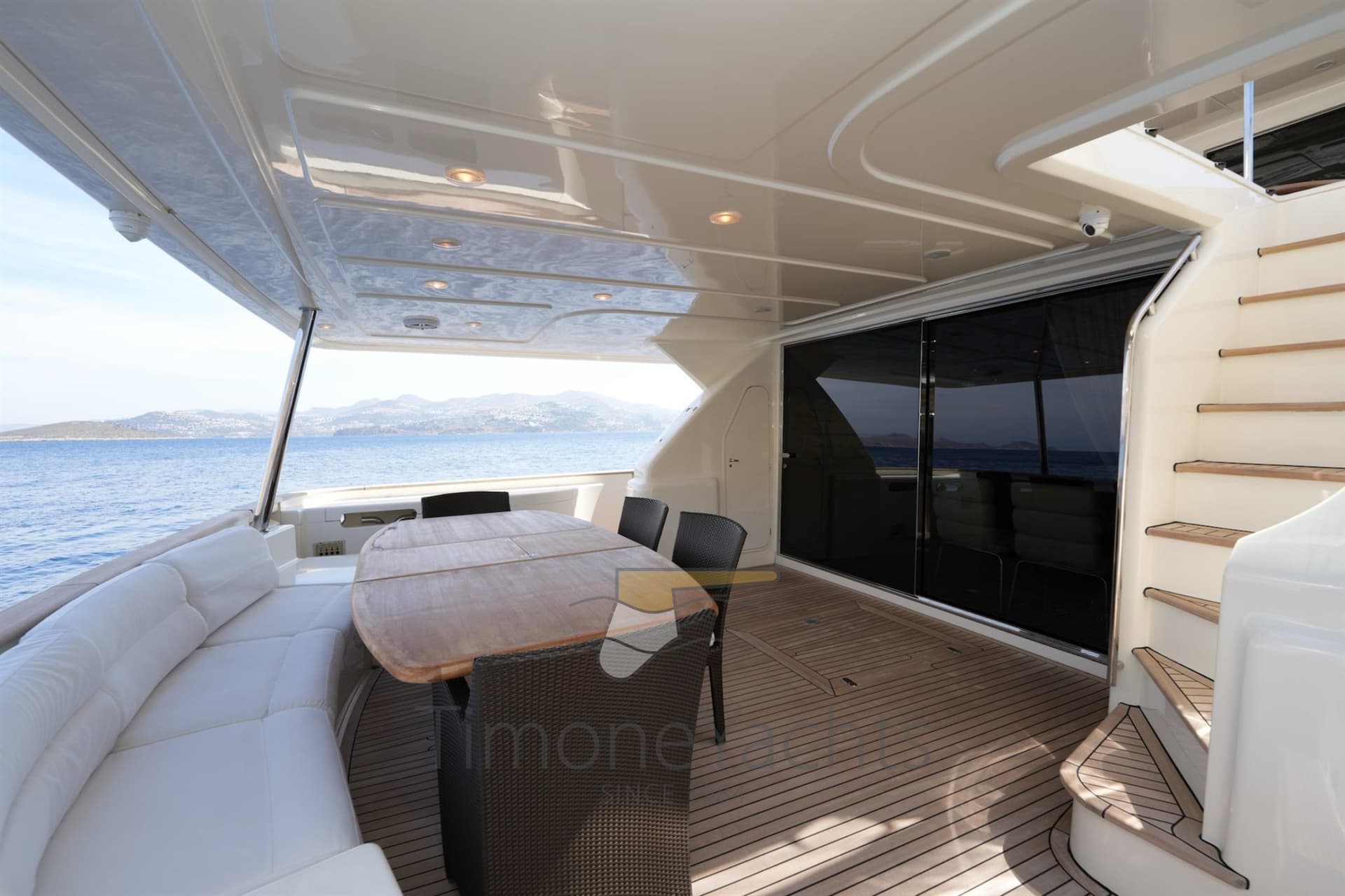 Custom Line Navetta 26 - Interior View Custom Line Navetta 26 - Interior View