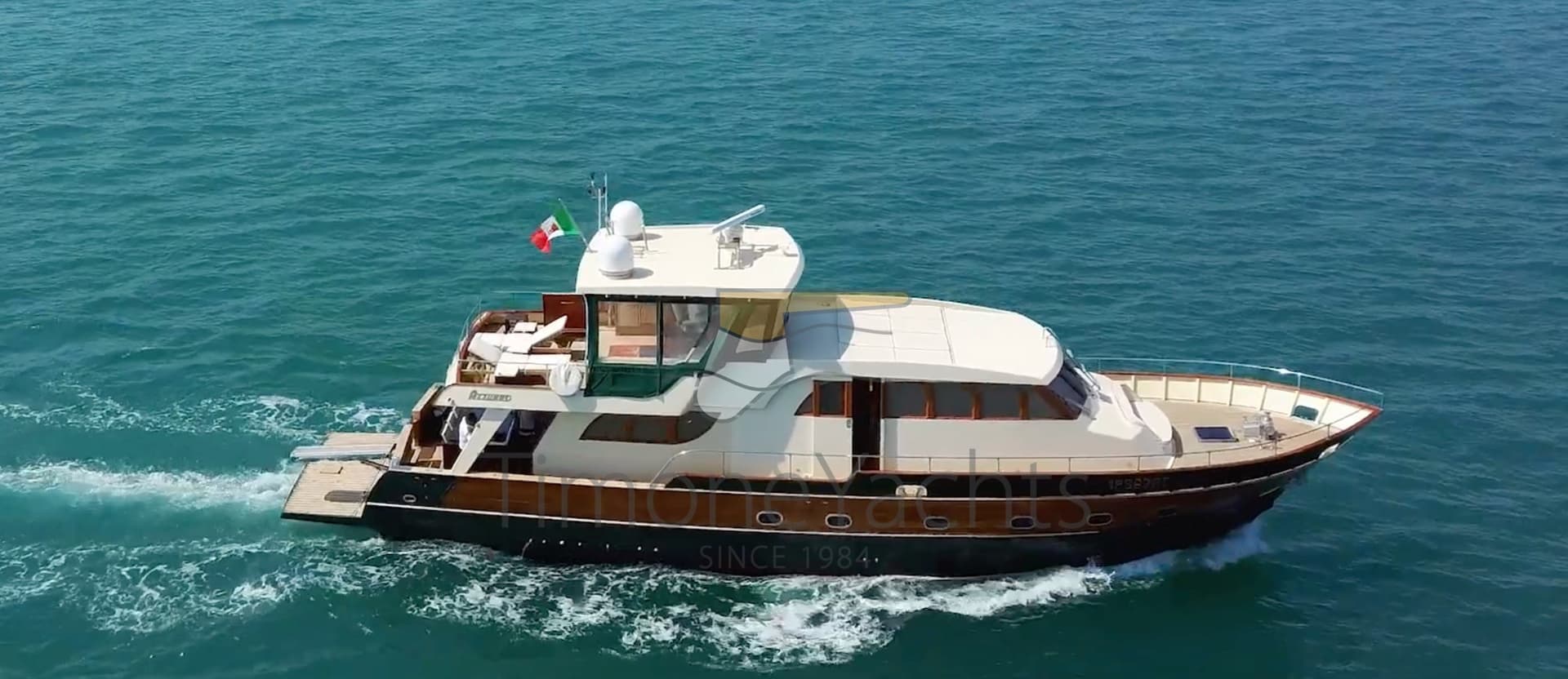 Azzurro Azzurro 64 - Main View Azzurro Azzurro 64 - Main View