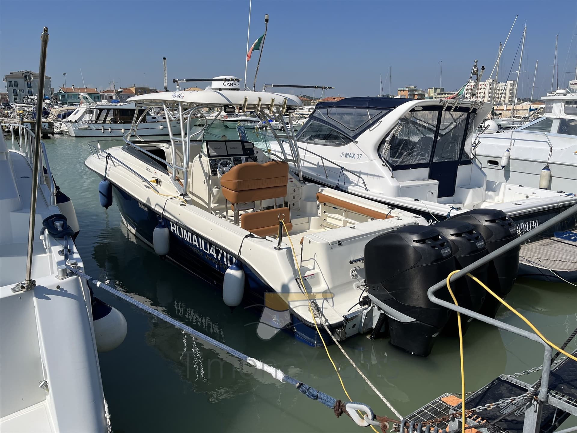 Hydra-Sports Vector Express 3300 Vx - Detail View 1 Hydra-Sports Vector Express 3300 Vx - Detail View 1