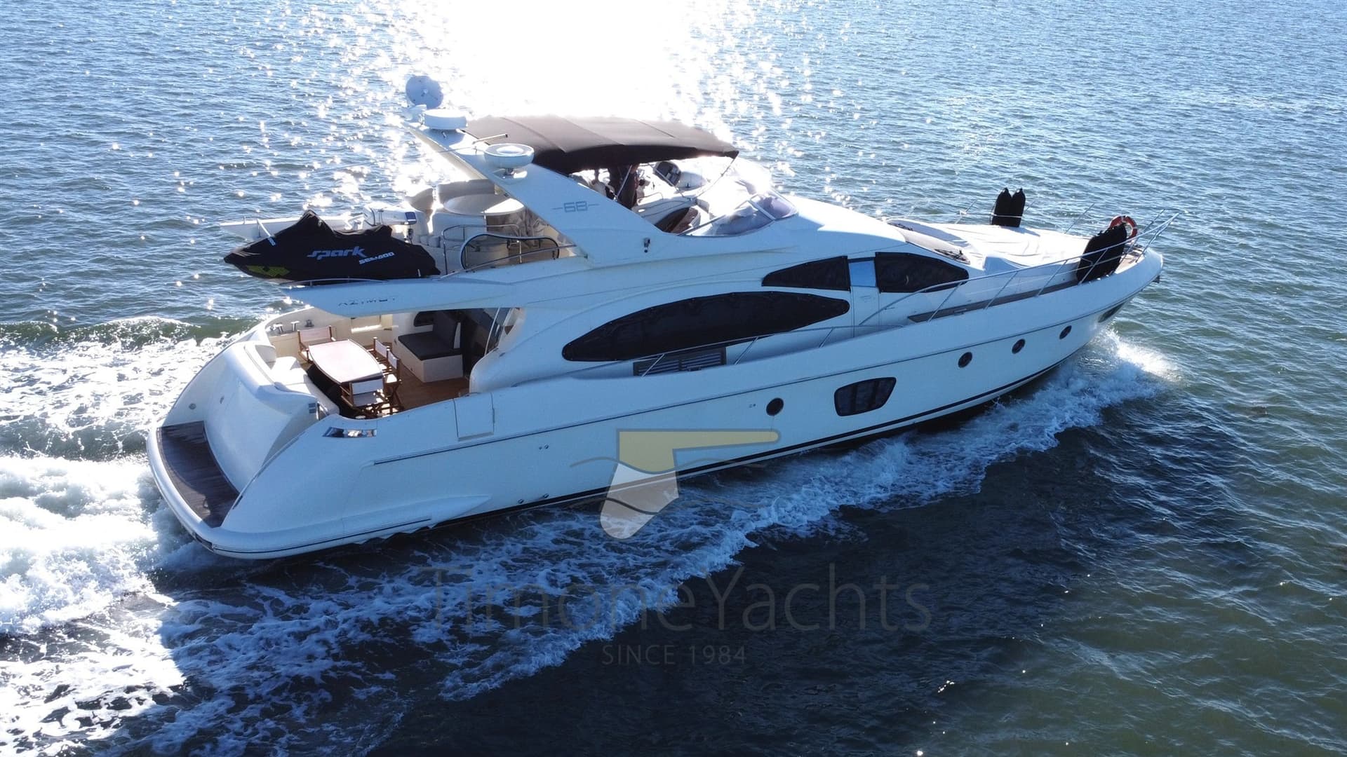 Azimut 68E gebraucht - Hauptansicht