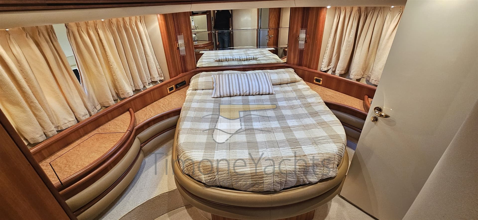 Azimut 68E gebraucht - Hauptbild 15