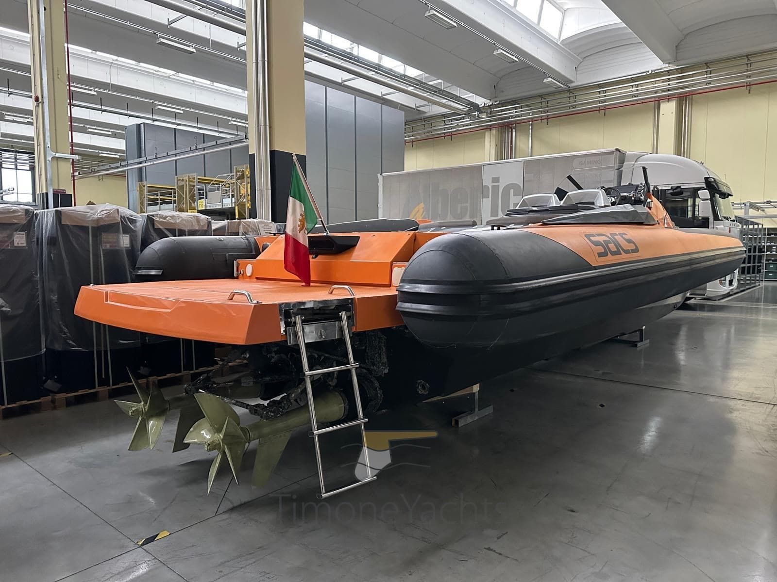 SACS Strider S12 - Interior View SACS Strider S12 - Interior View