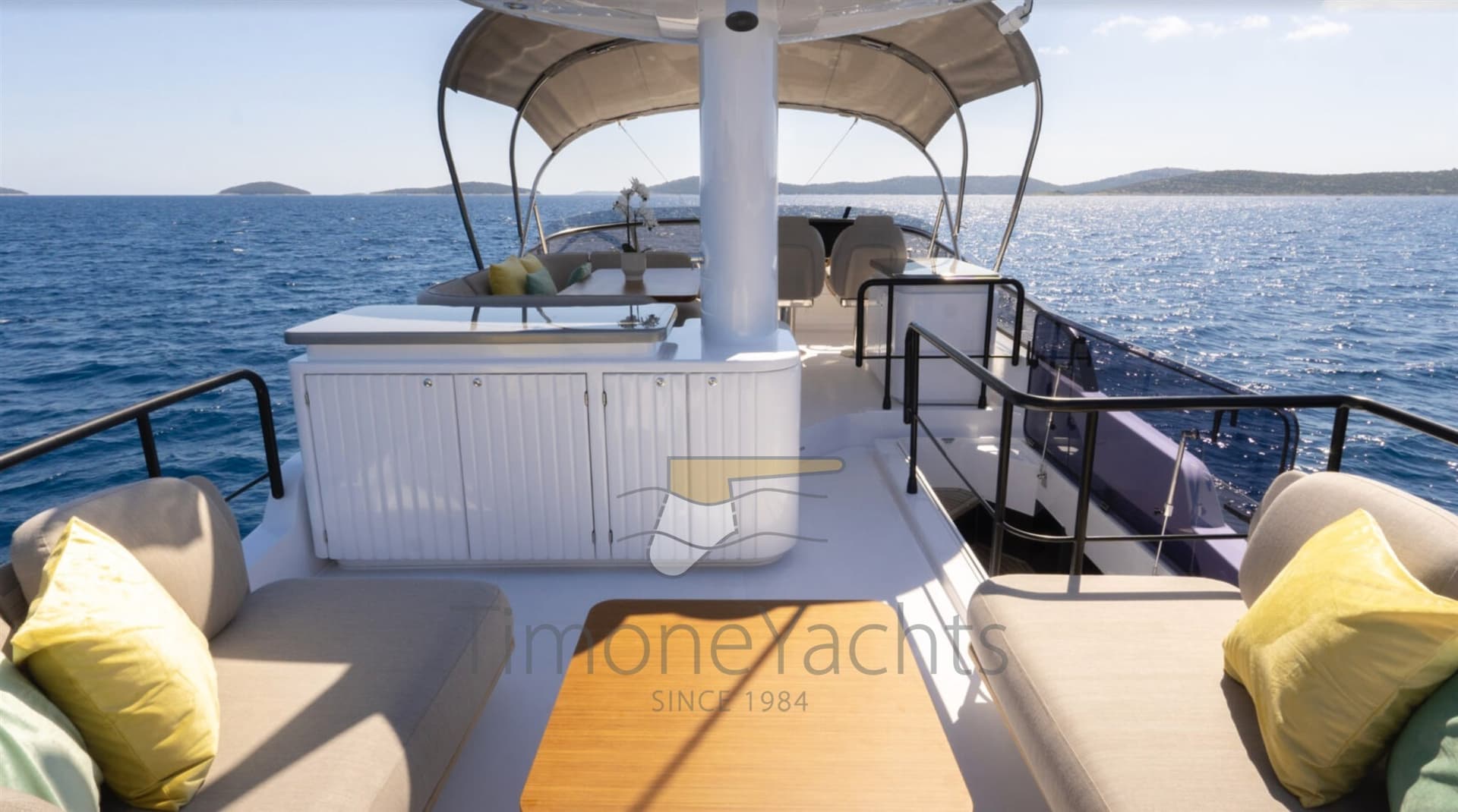 Azimut Magellano 60 used - hero image 8