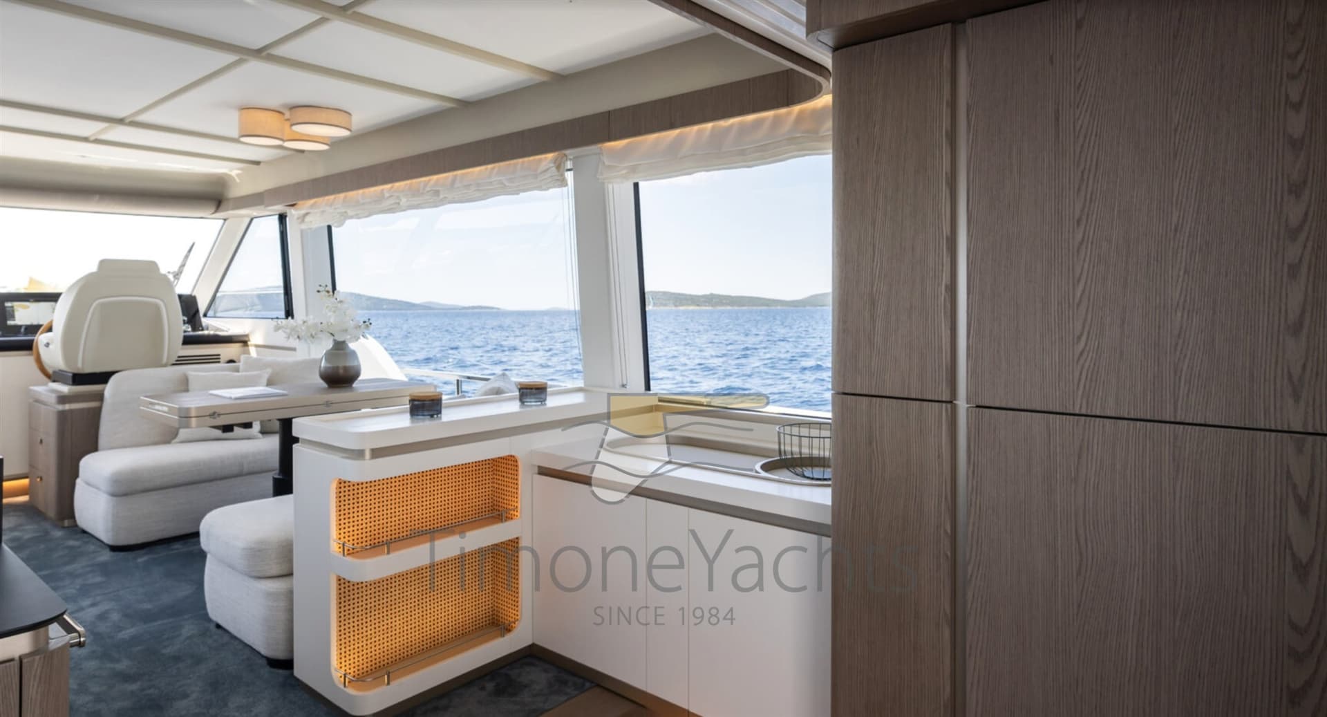 Azimut Magellano 60 used - hero image 13