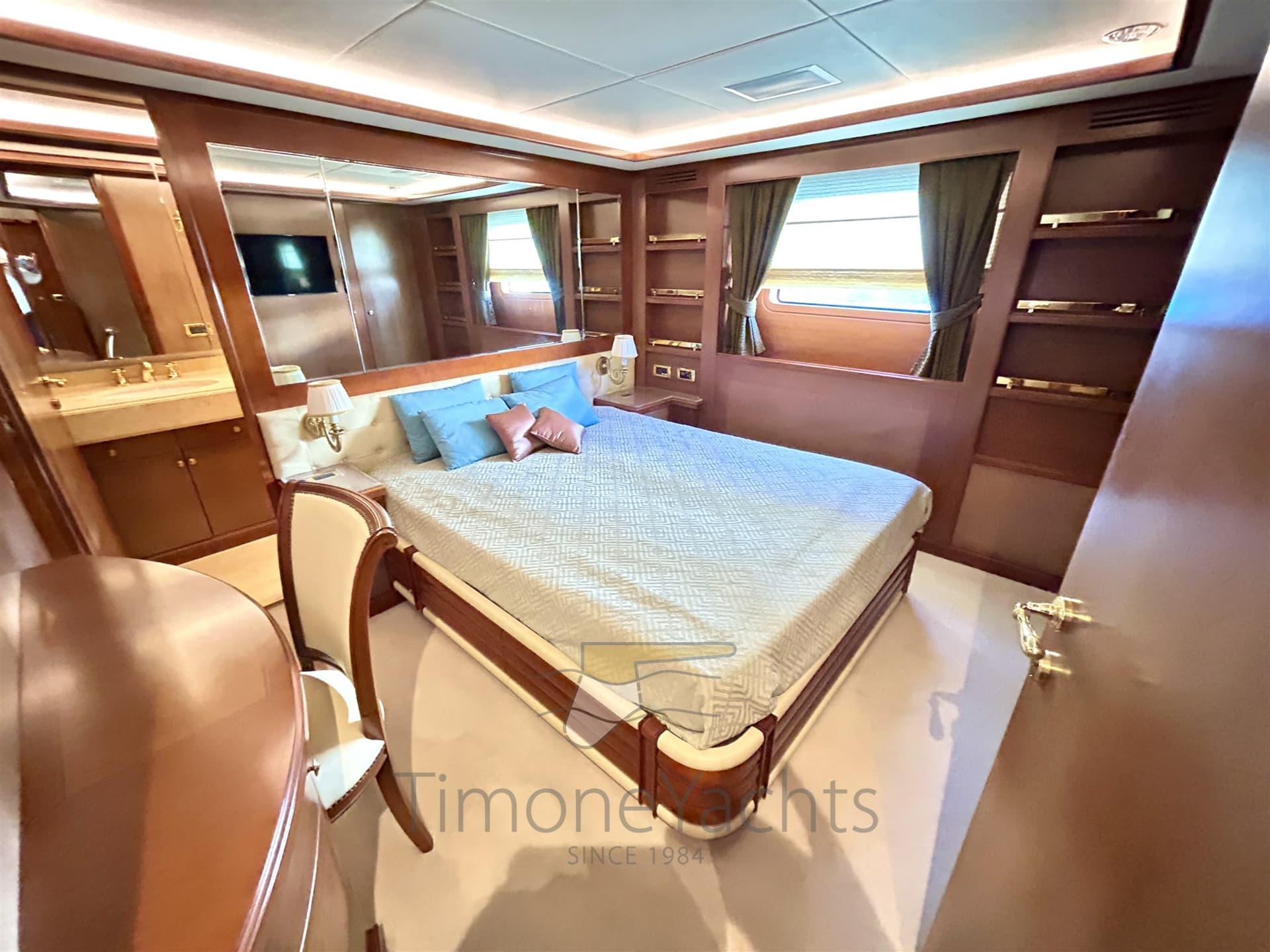 Benetti Delfino 93' usato - foto hero 14