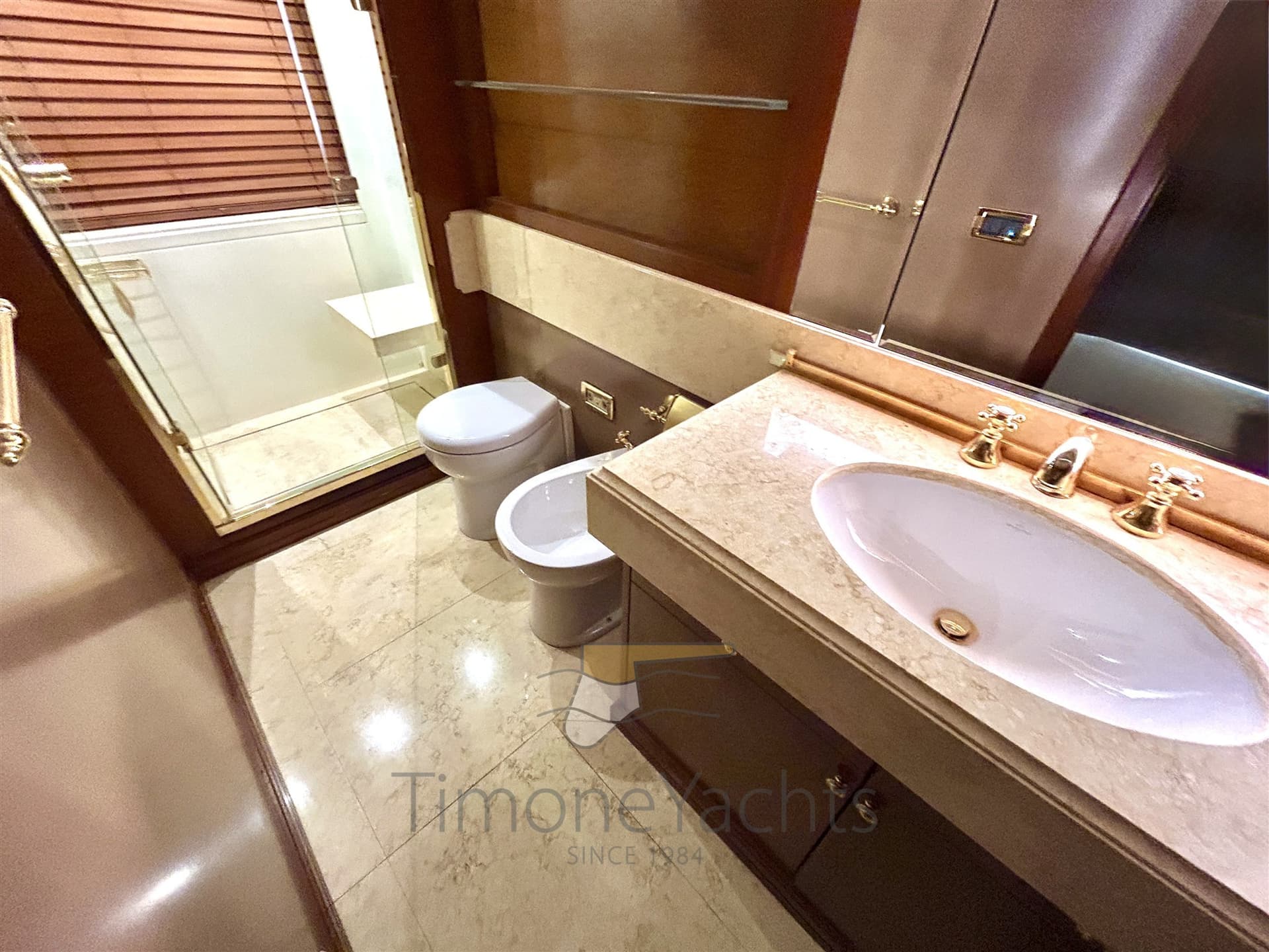 Benetti Delfino 93' usato - foto hero 17
