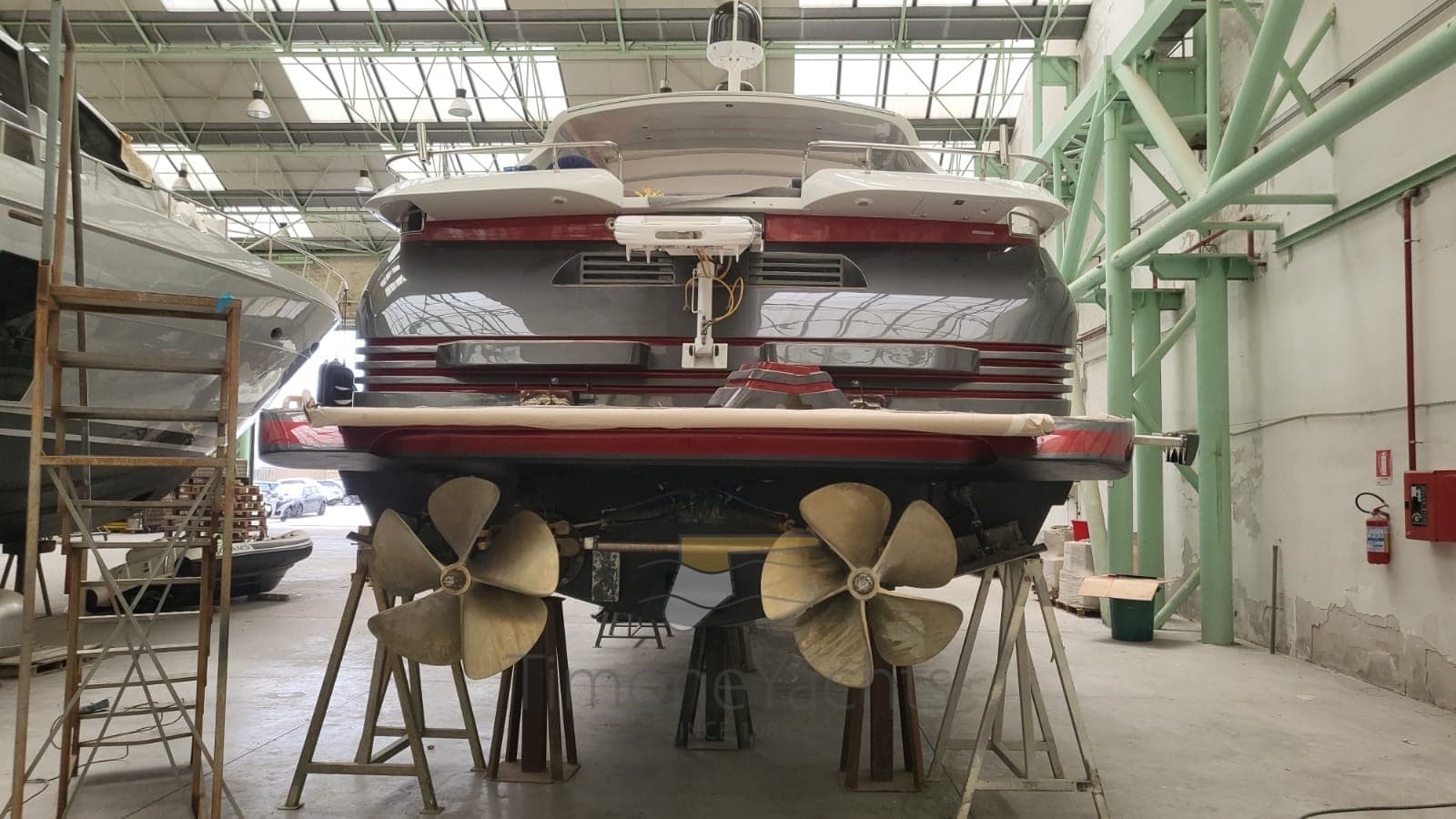 Pershing Pershing 54' - Deck View Pershing Pershing 54' - Deck View