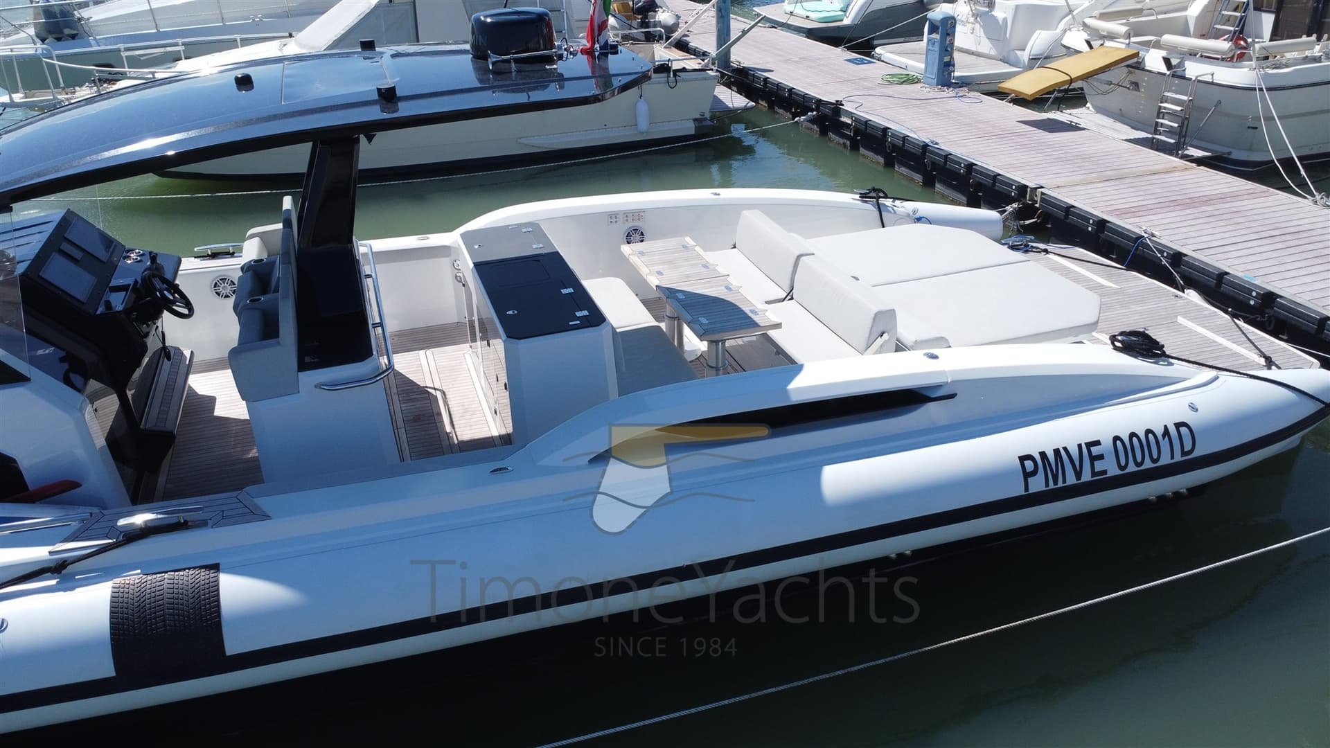 Pirelli 50 - Detail View 1 Pirelli 50 - Detail View 1