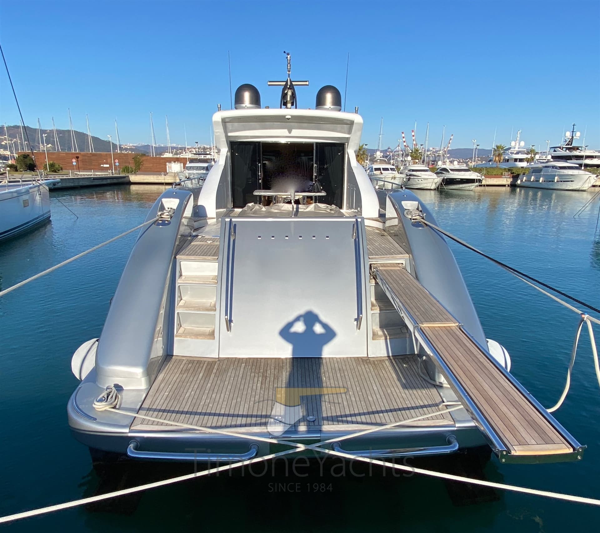 Tecnomar Velvet 83 - Deck View Tecnomar Velvet 83 - Deck View