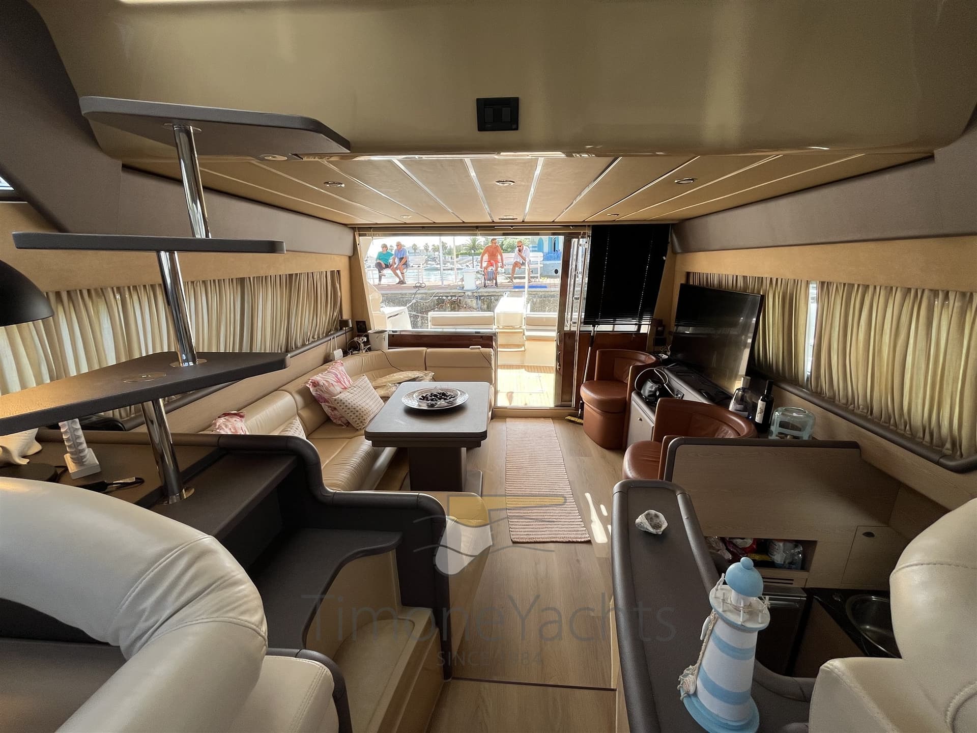 Ferretti Yachts FERRETTI 530 used - hero image 13