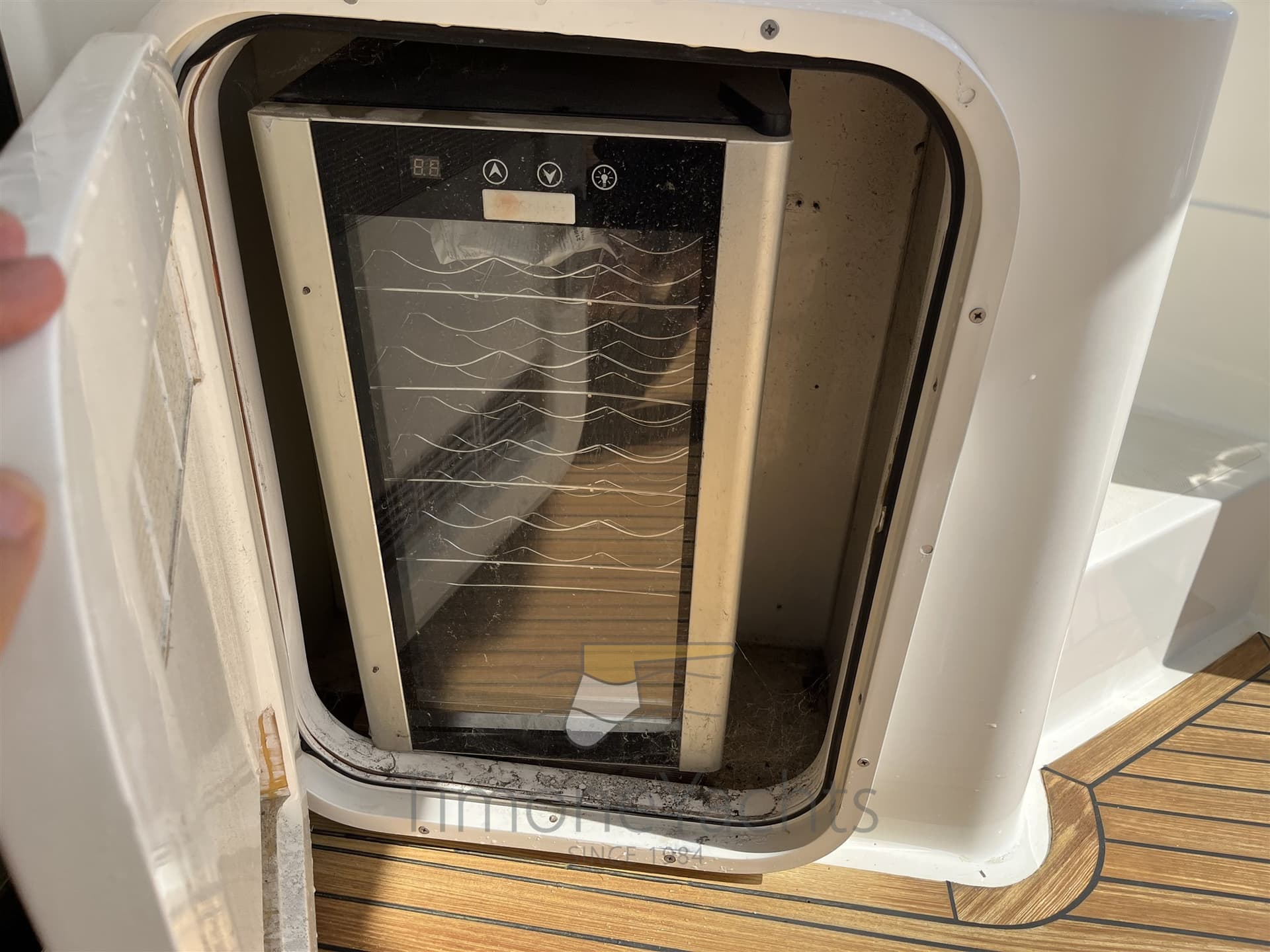 Ferretti Yachts FERRETTI 530 used - hero image 21
