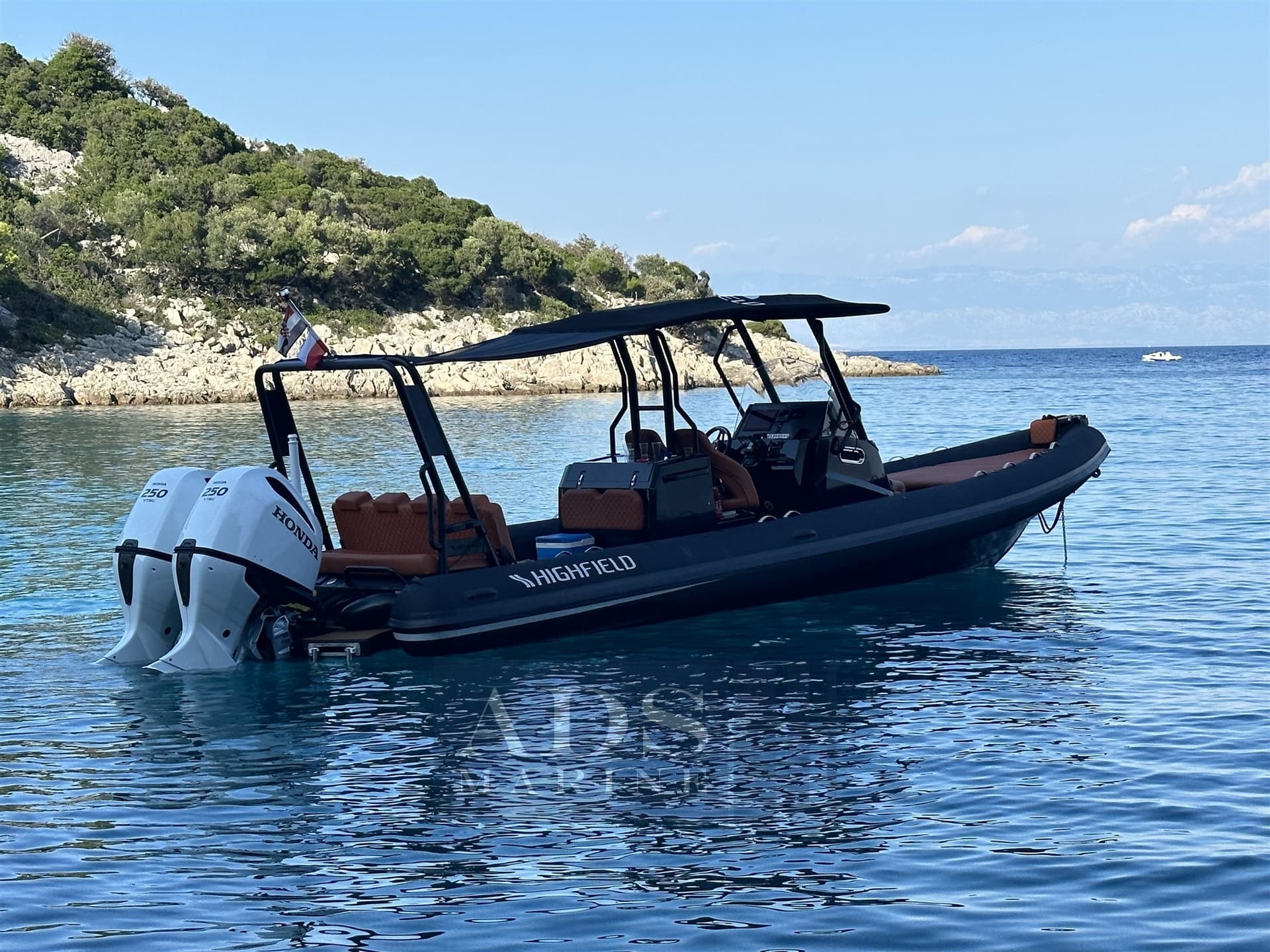 Highfield SPORT 900 usato - foto hero 8
