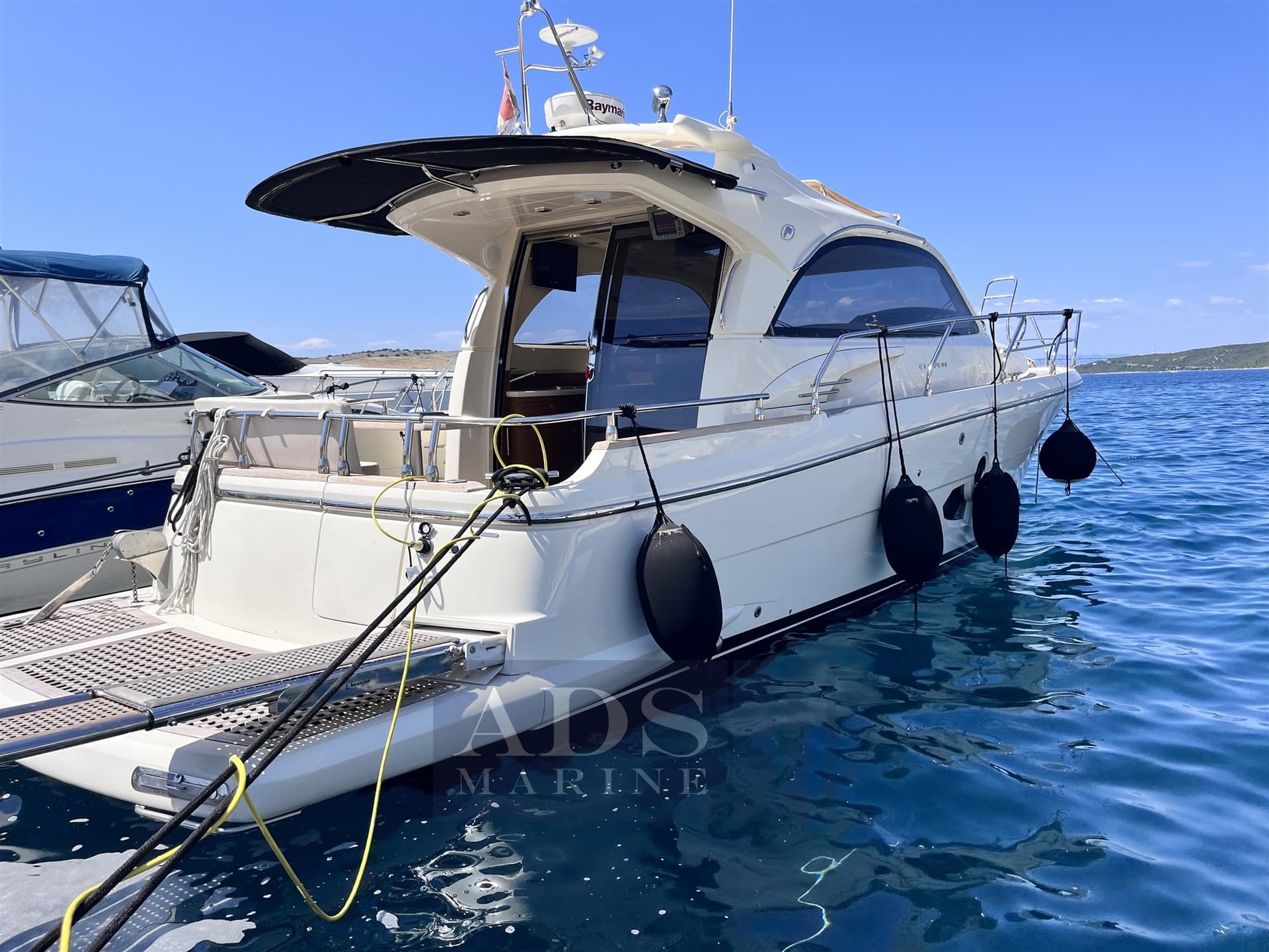 Piculjan Eleven - Main View Piculjan Eleven - Main View