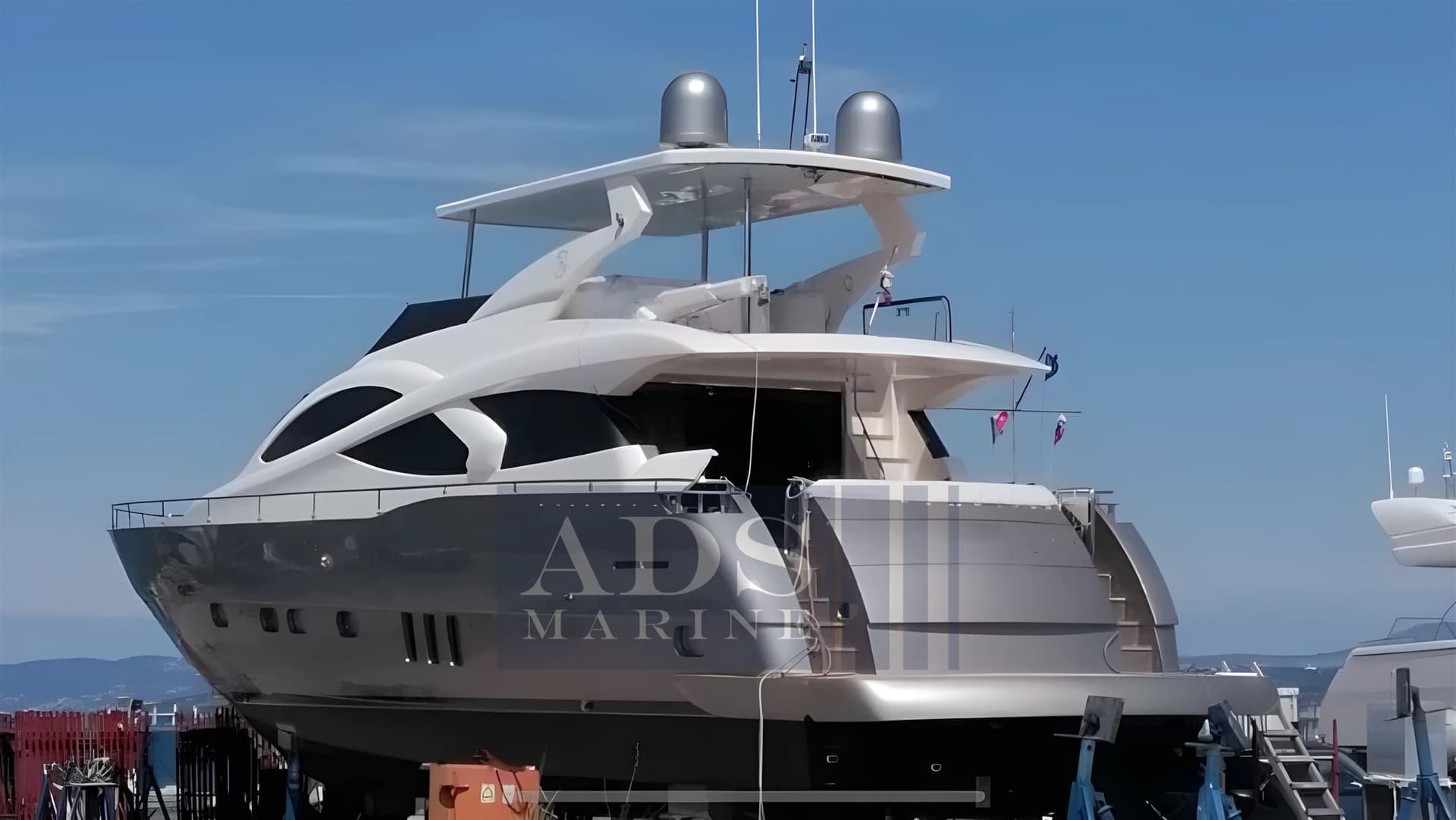 Evo Marine Deauville 22,50 - Detail View 1 Evo Marine Deauville 22,50 - Detail View 1