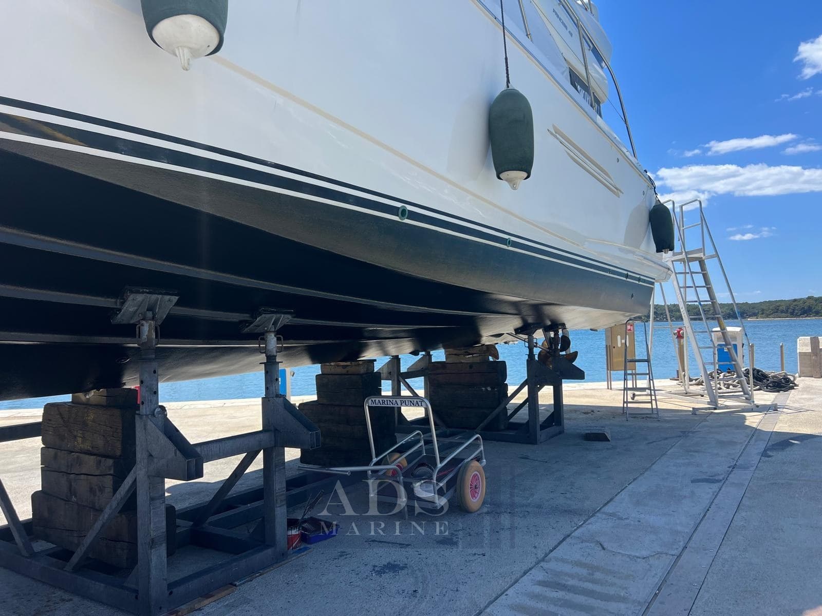 Princess Yachts 43 Fly gebraucht - Hauptbild 30