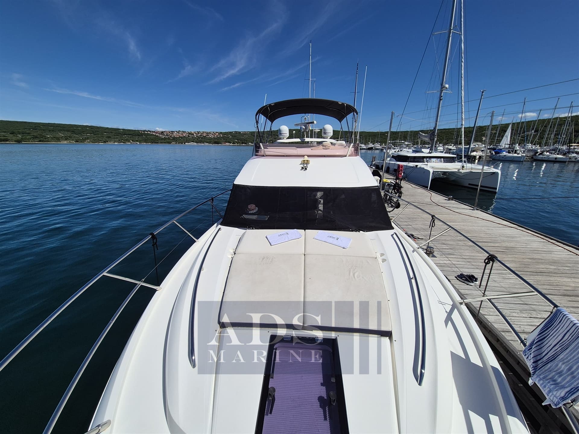Princess Yachts 43 Fly gebraucht - Hauptansicht